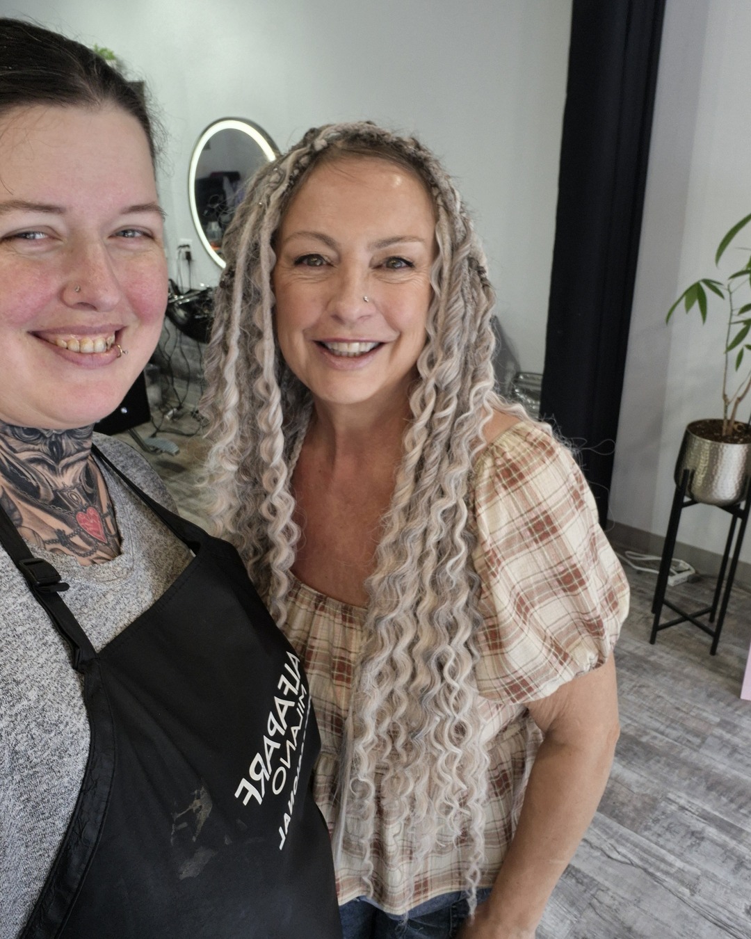 SKUM-kun Clear MC 6 Braids 口裂けメイク A fresh set and a smile that says it all. Susanne, you look