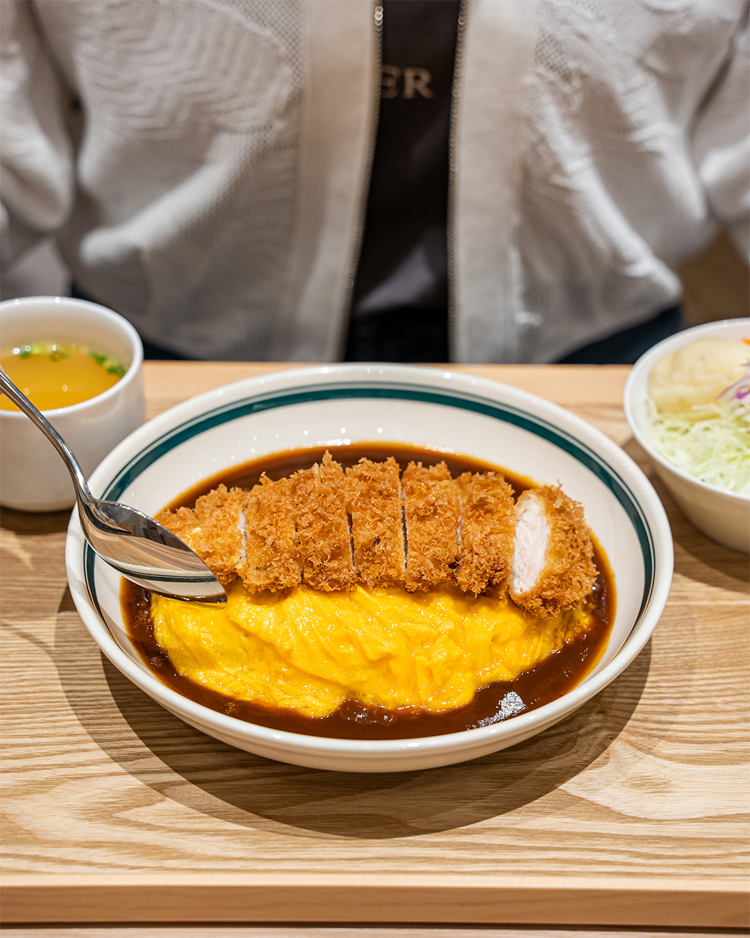 ミート矢澤」で知られる精肉卸ヤザワミートが手がける 新業態の