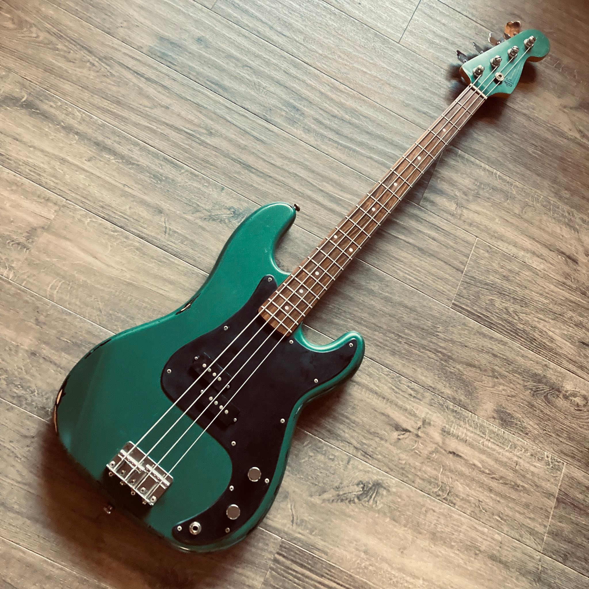 Miyako custom bass guitar (@miyakobasscustomguitar) • Facebook