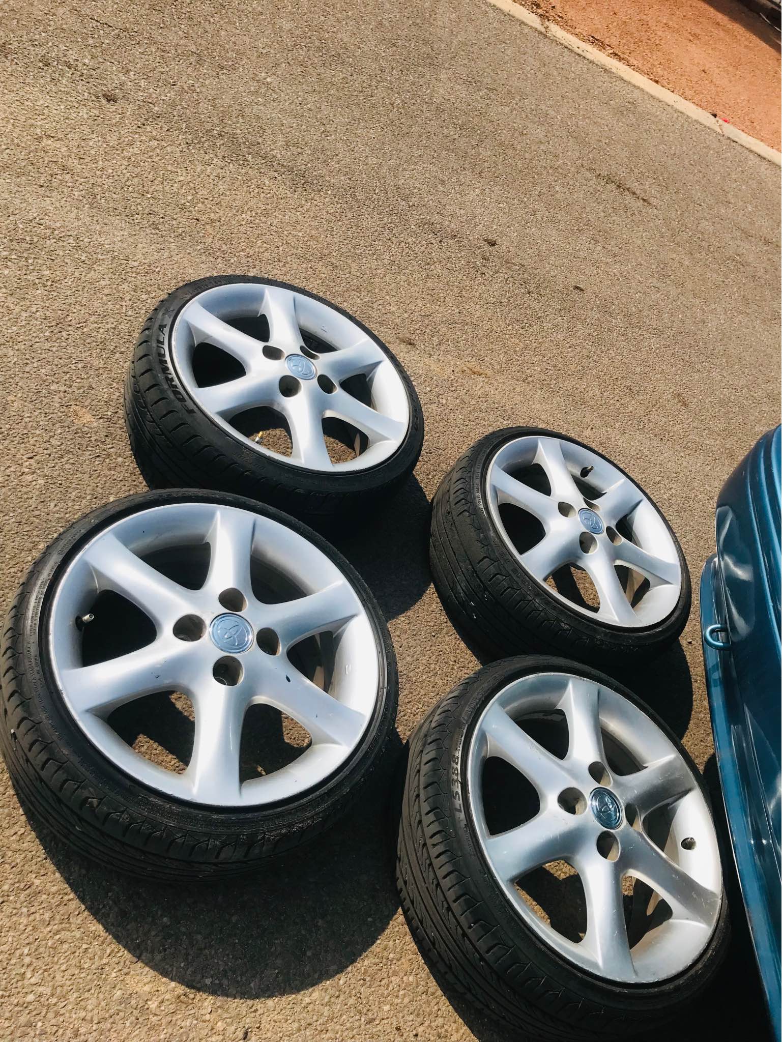 Runx6 bar rims 15inch with 165/40s - Car Wheels, Tires & Parts - Akasia ...