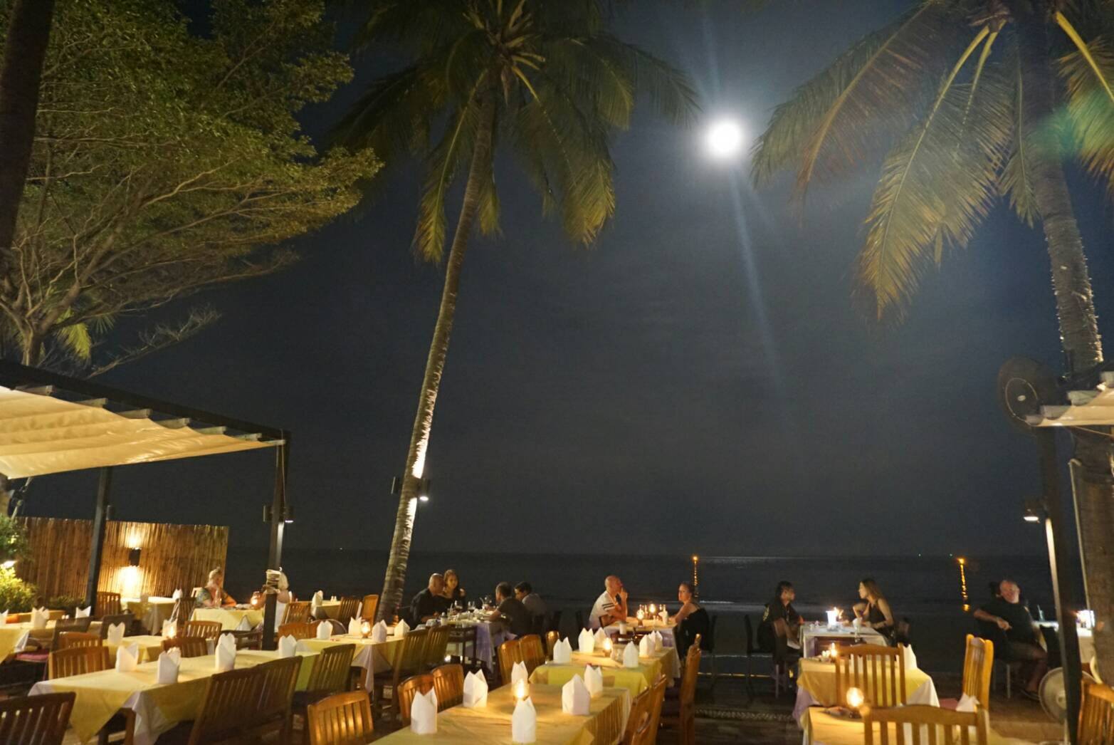 Coco51 Restaurant & Bar, by the Sea | Hua Hin
