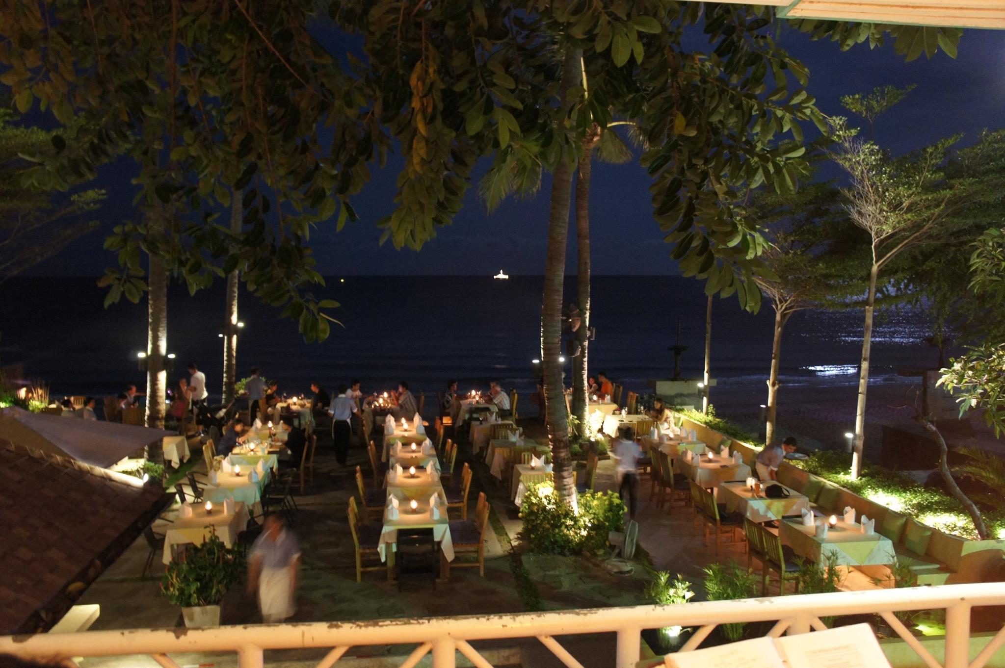 Coco51 Restaurant & Bar, by the Sea | Hua Hin
