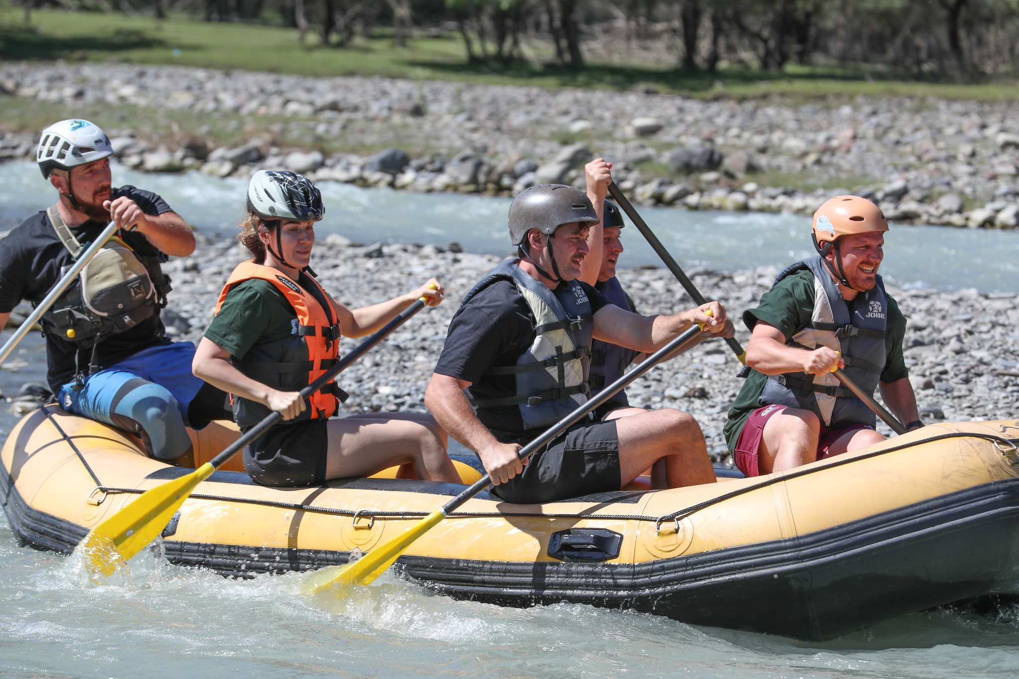 Rafting Center in Georgia • ჯომარდობის ცენტრი საქართველოში