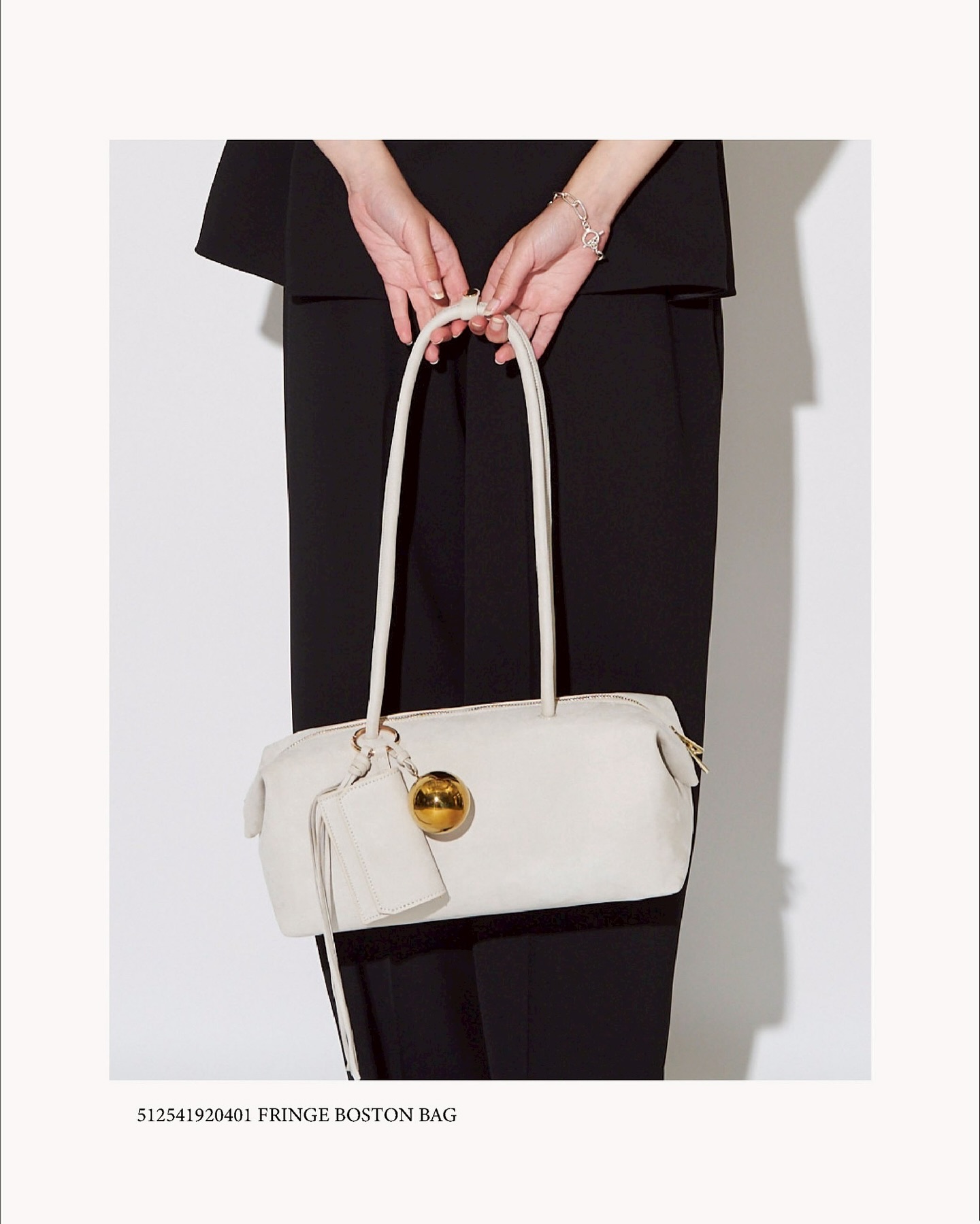 BAG】 スタイリングのアクセントになるバックデザインバック 