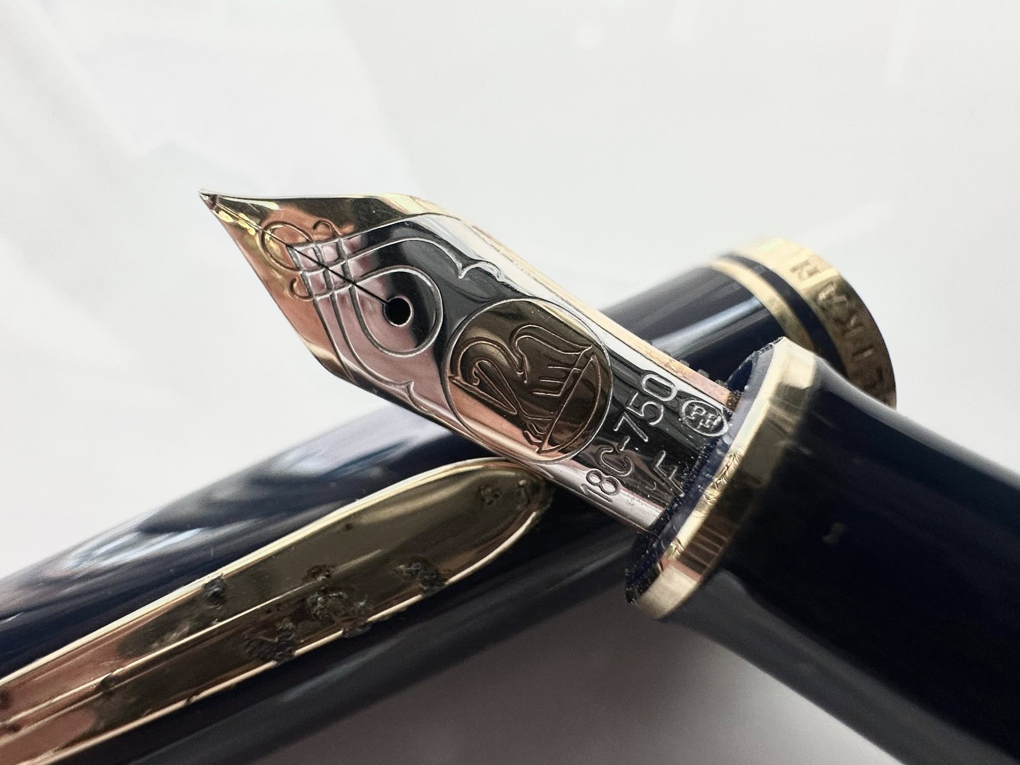 二手好物】未使用老庫存百利金#Pelikan 1996年限量款M800 #Concerto