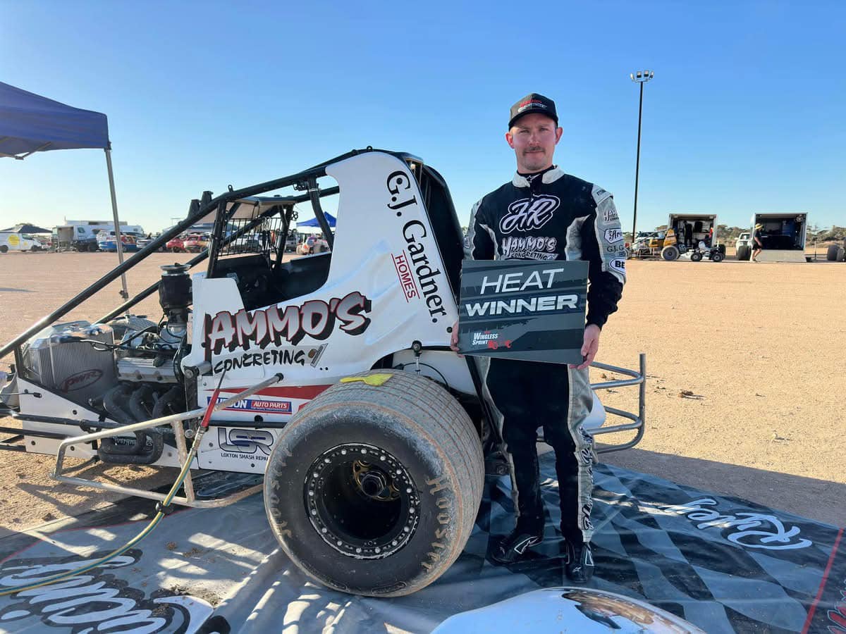 Tucker Engines & Outlaw race team