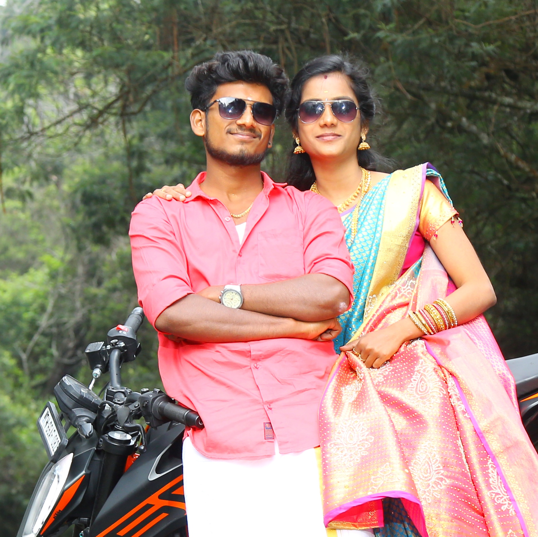First Hug 🥰 #vinuanu #couple #love #coimbatore #hug | Vinu Anu