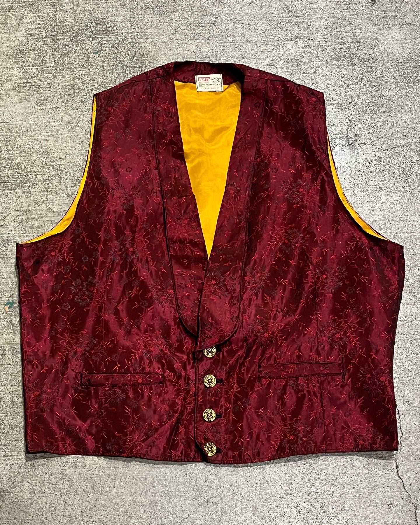 ⚫︎PICK UP ITEM⚫︎ 1950