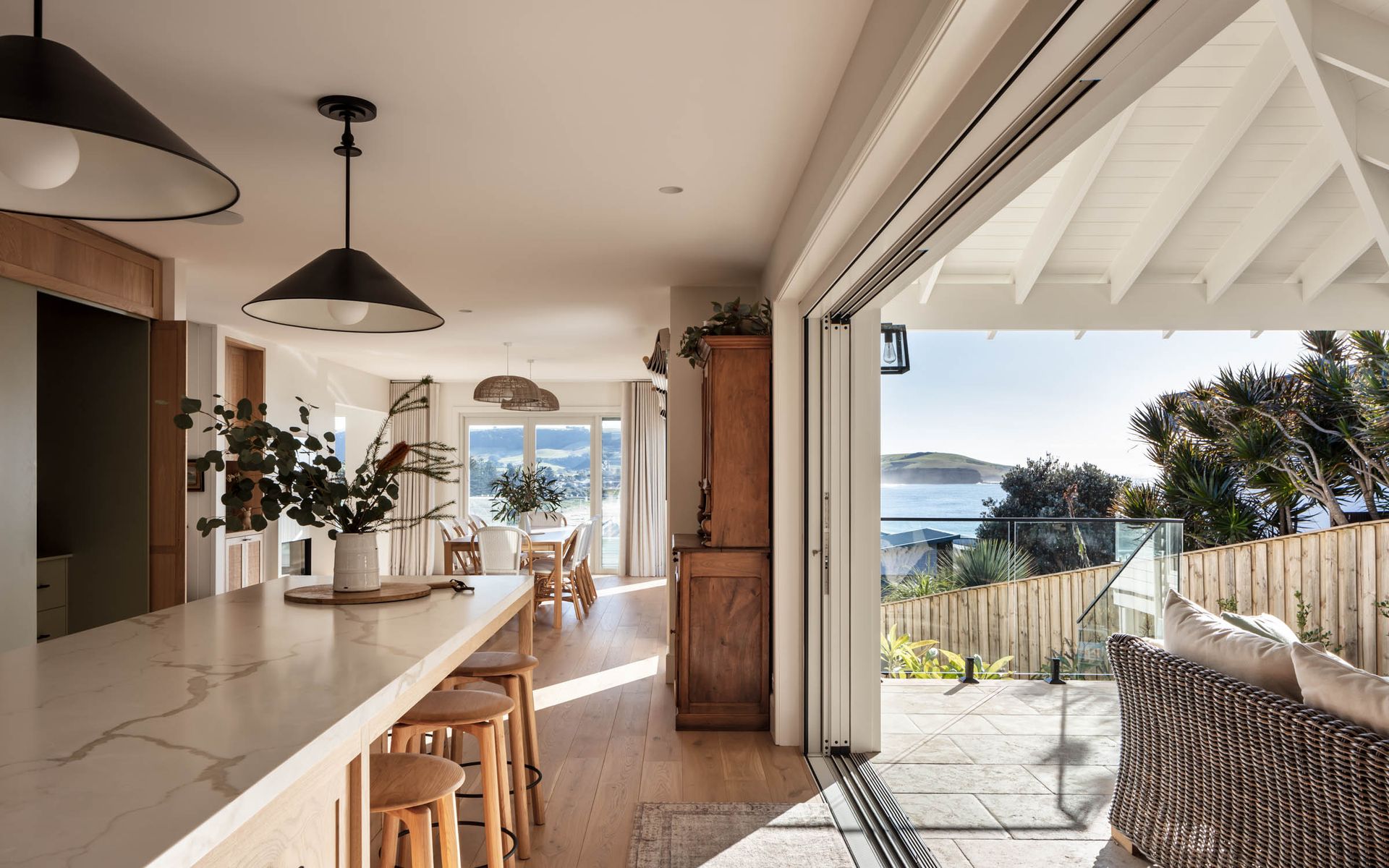 Smartbuild - These concealed stacker doors from @hanlonwindows ...