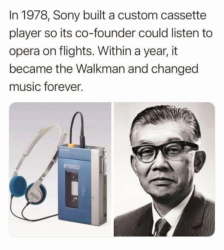 Toshiba KT-VS1 walkman vs Sony WM-2