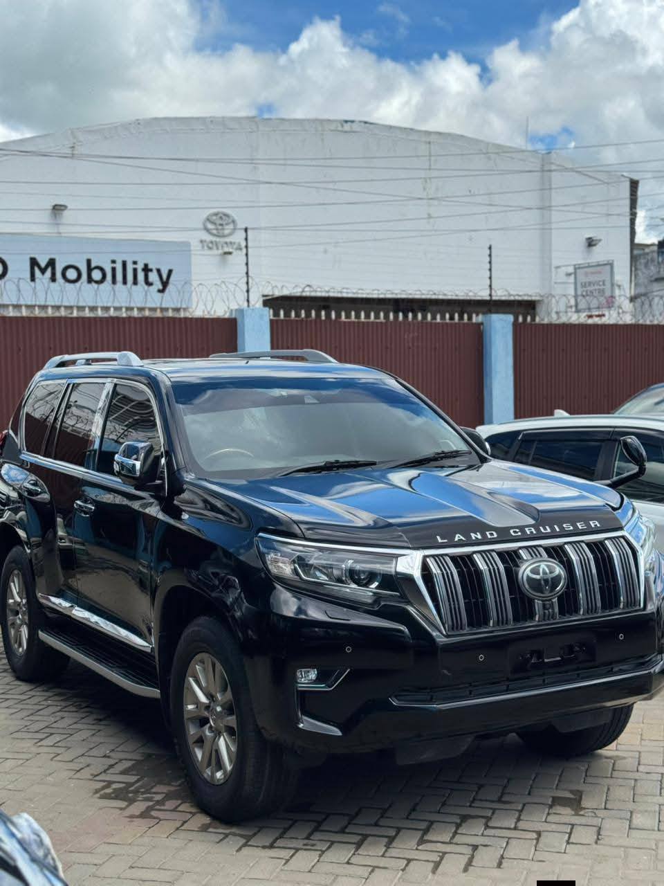 0703370740 *TOYOTA LANDCRUISER PRADO* Make:1999 Engine:3RZ-FE Fuel