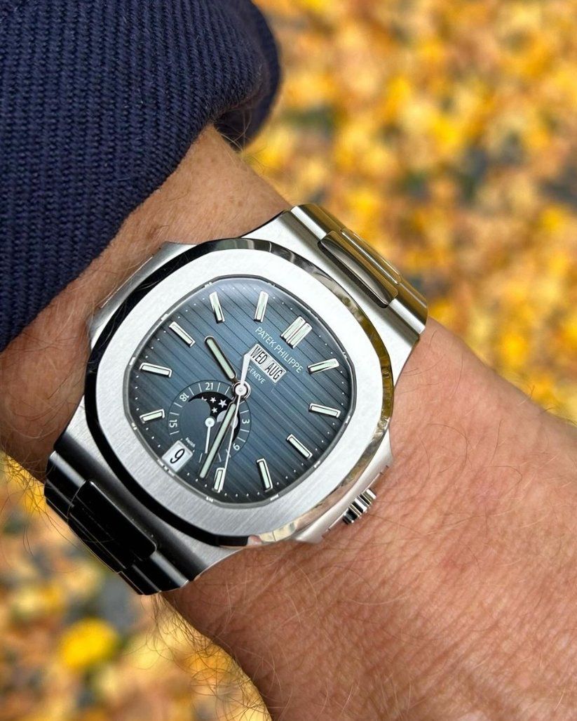 Patek Nautilus 5711 mod by Xing. Beautiful piece for Monday morning.