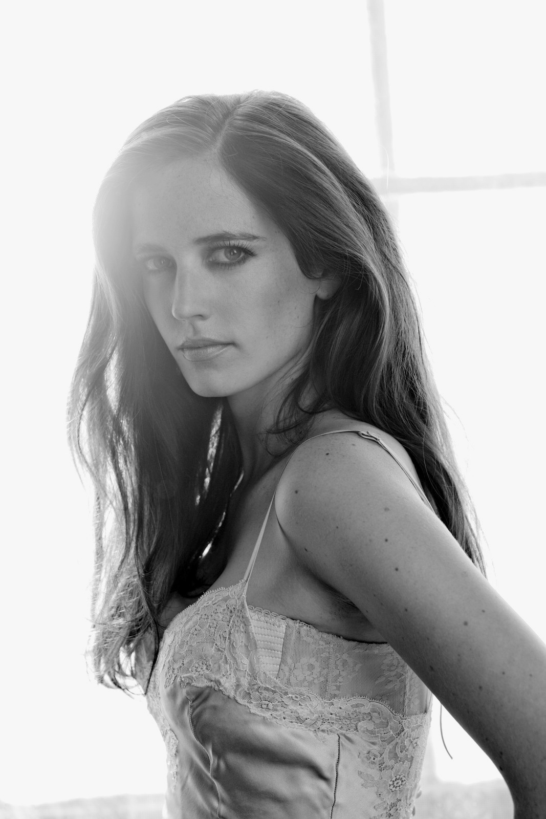 eva-eva-green-by-riccardo-tinelli-for-tatler-evagreen-fblifestyle