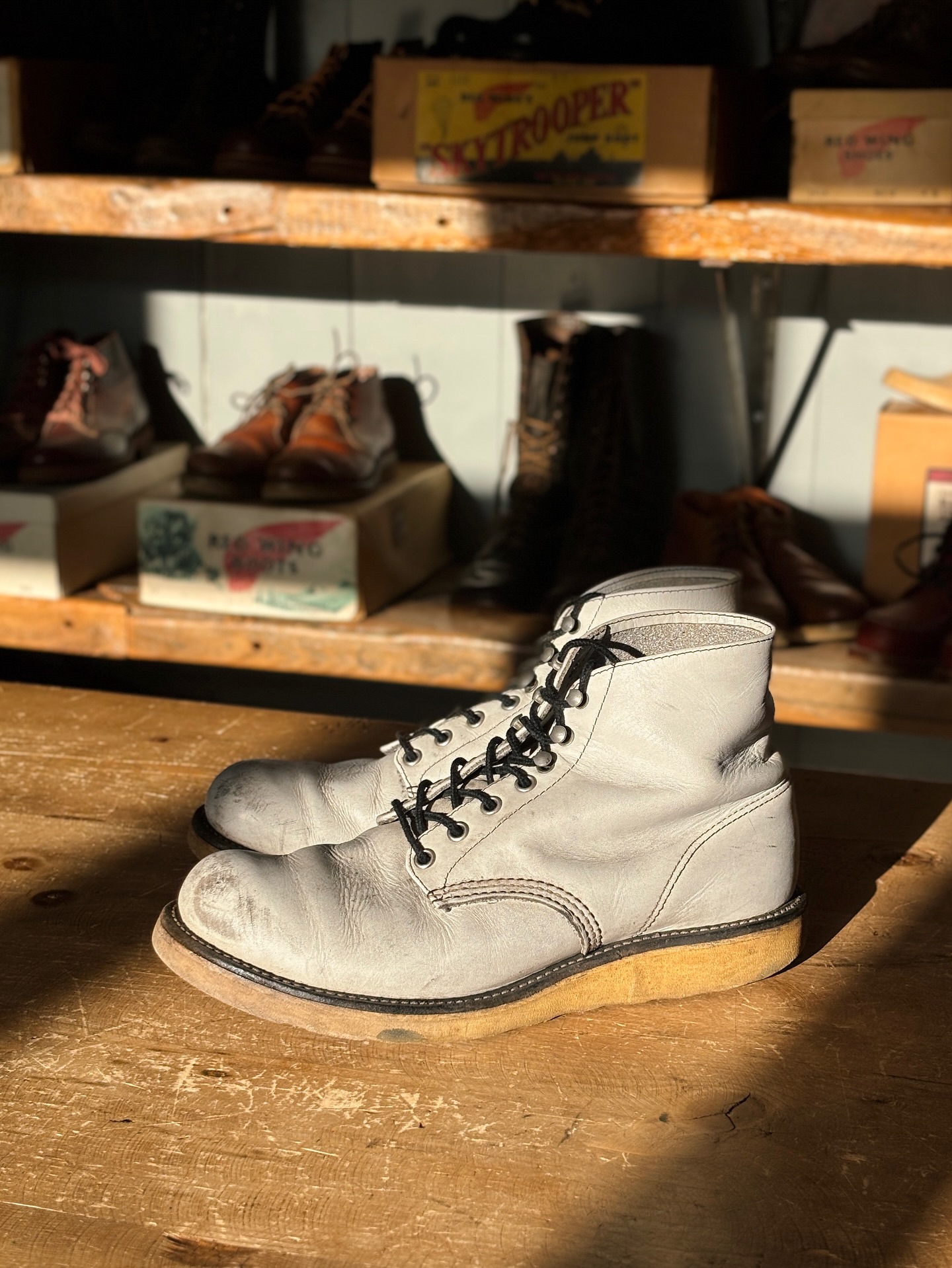 Archives Monday: Dress up! This beautiful 9086 Mil-1 Blucher