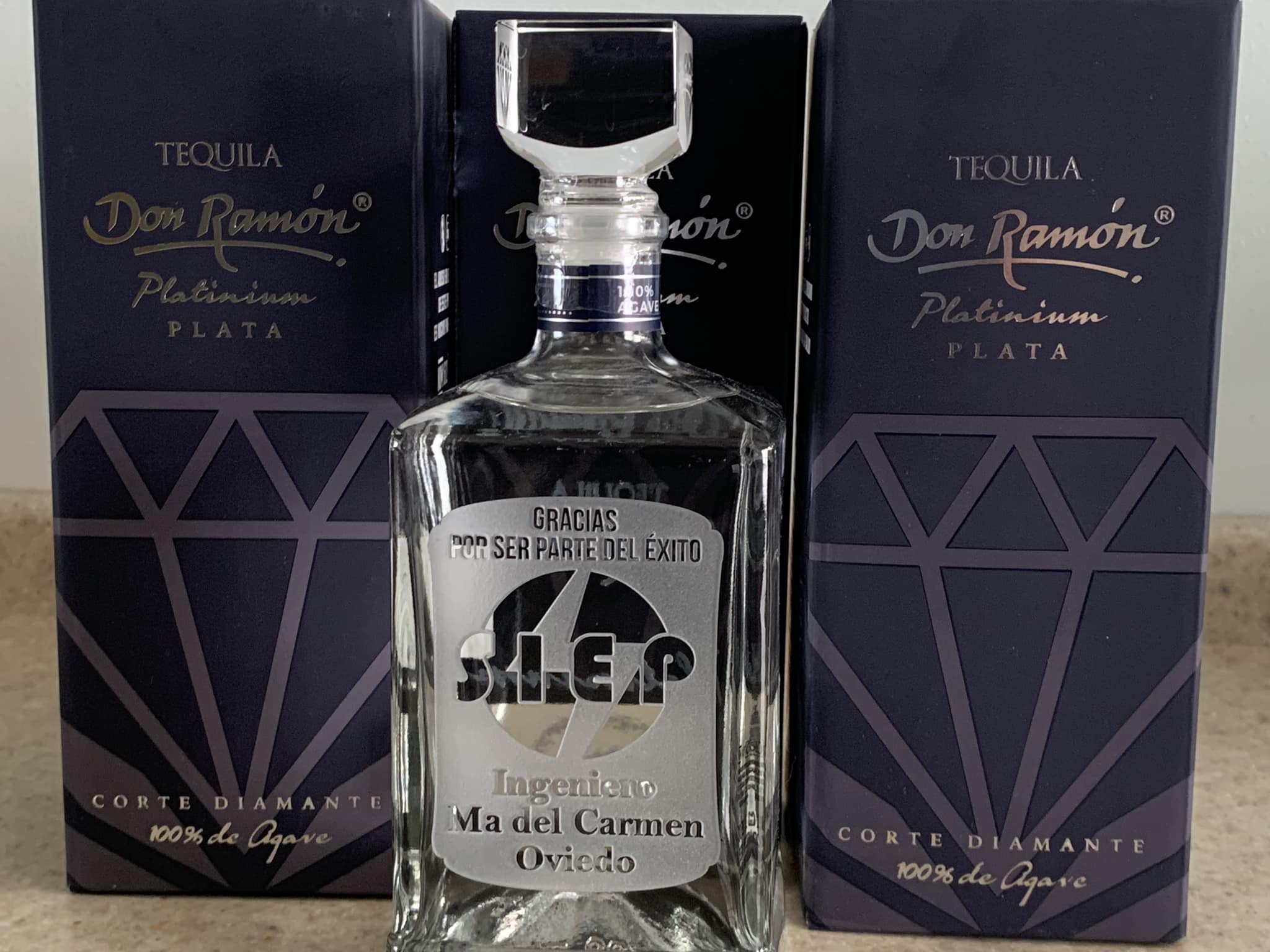 Botellas de Tequila Don Ramón personalizado