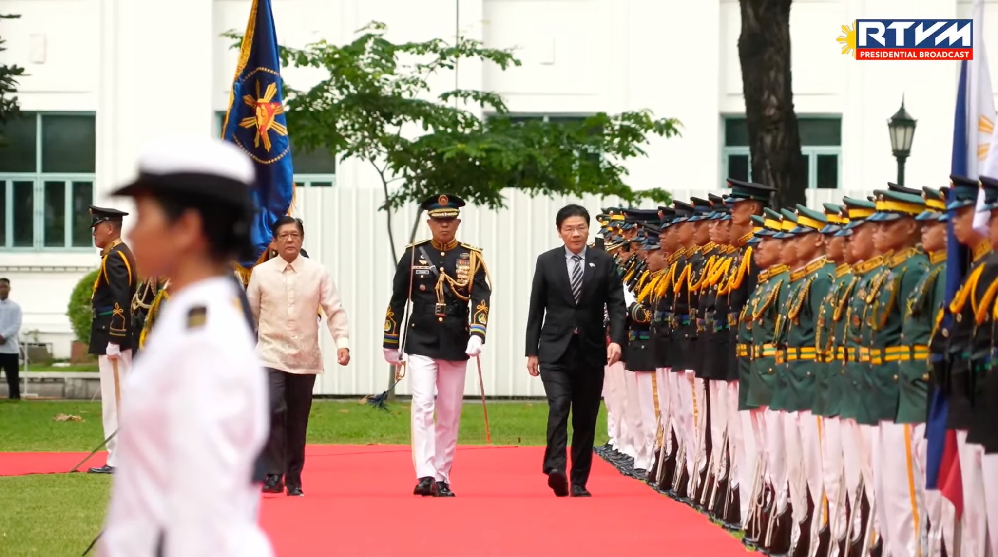 DWIZ 882 - TINGNAN: Dumating sa Malacañang ang Singapore... | Facebook