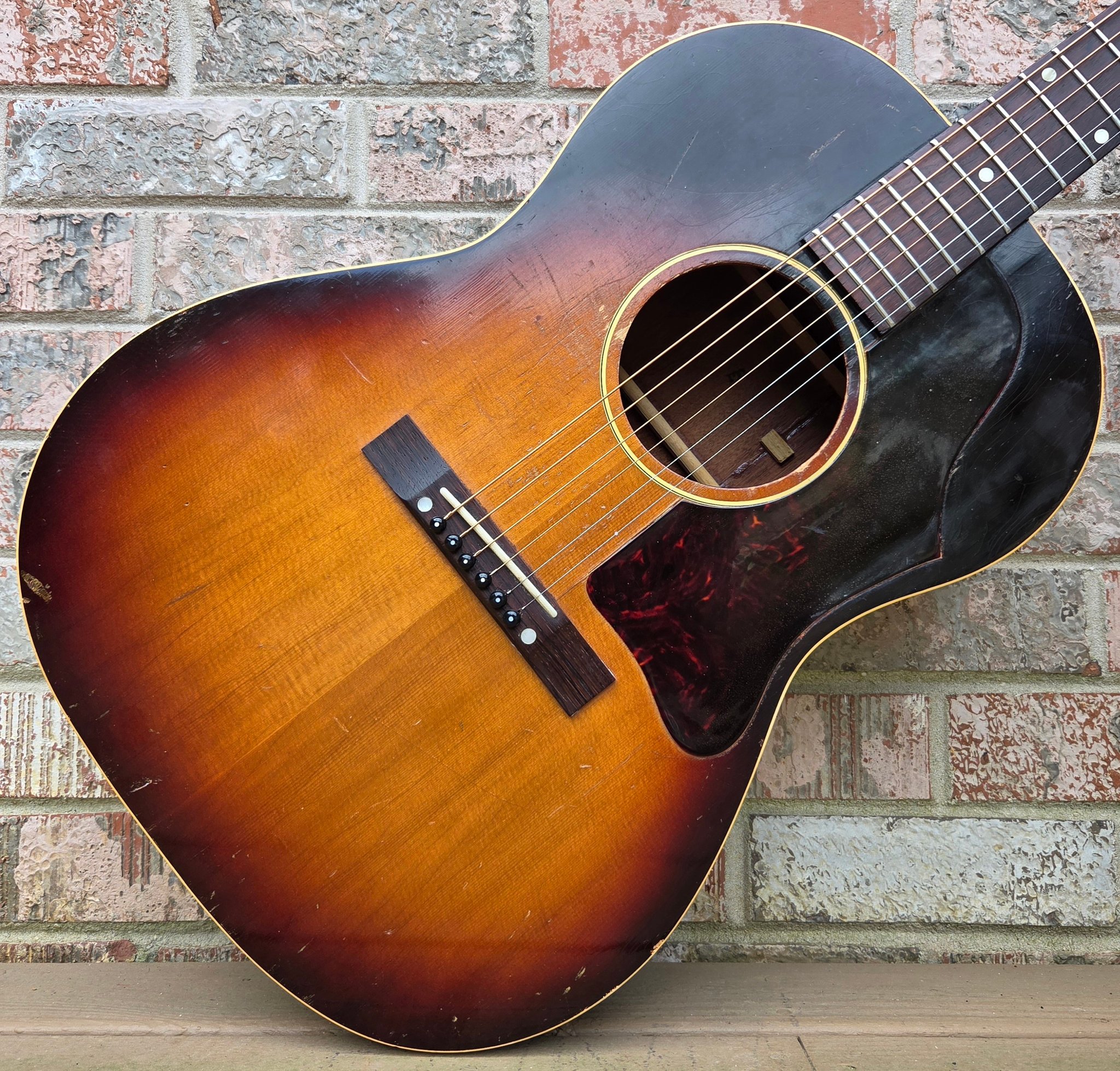 Here's a 1959 Gibson LG-1 that just landed and, while I tried for