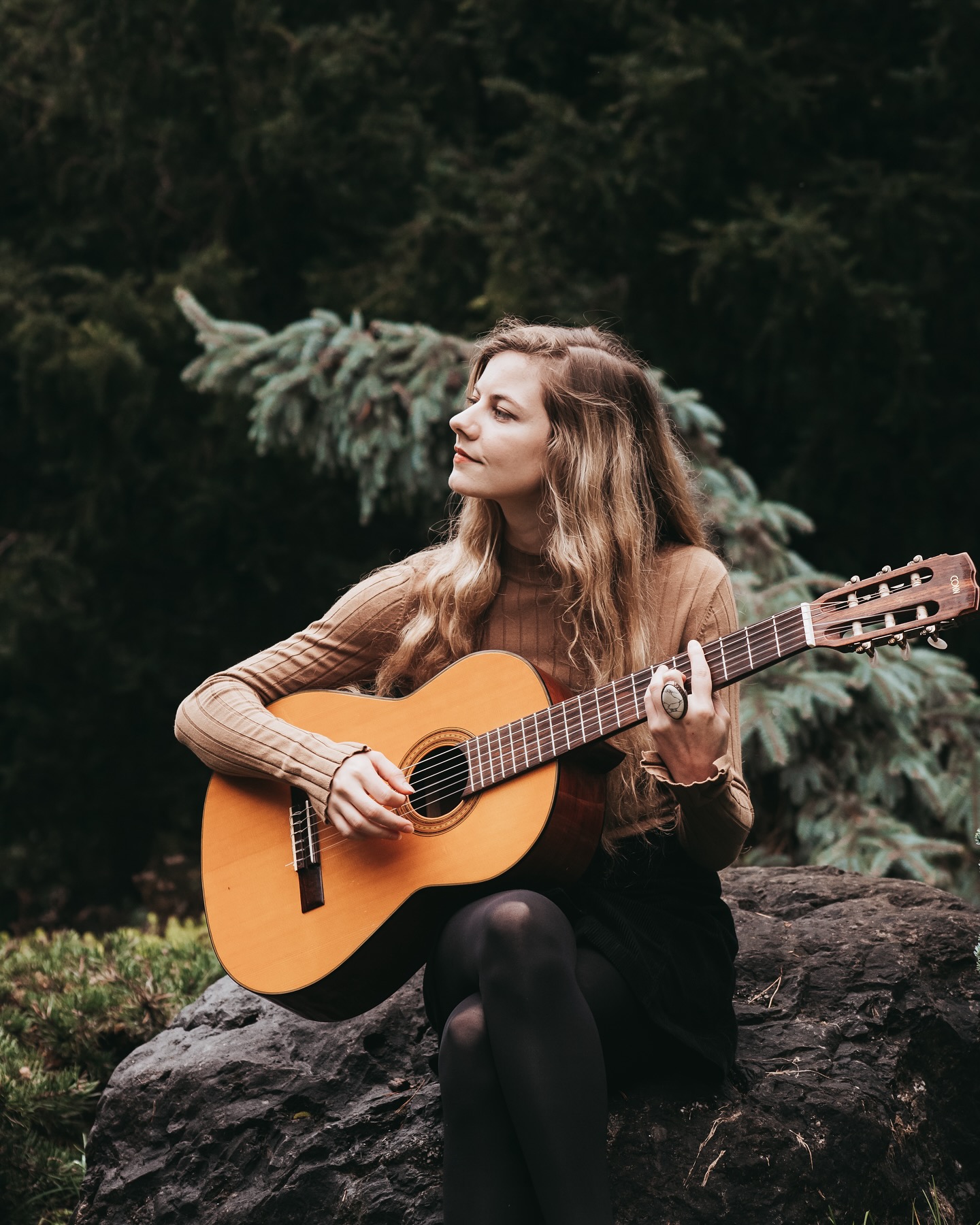 Lindsay - Ending the year with a round of shows, beginning this evening ...