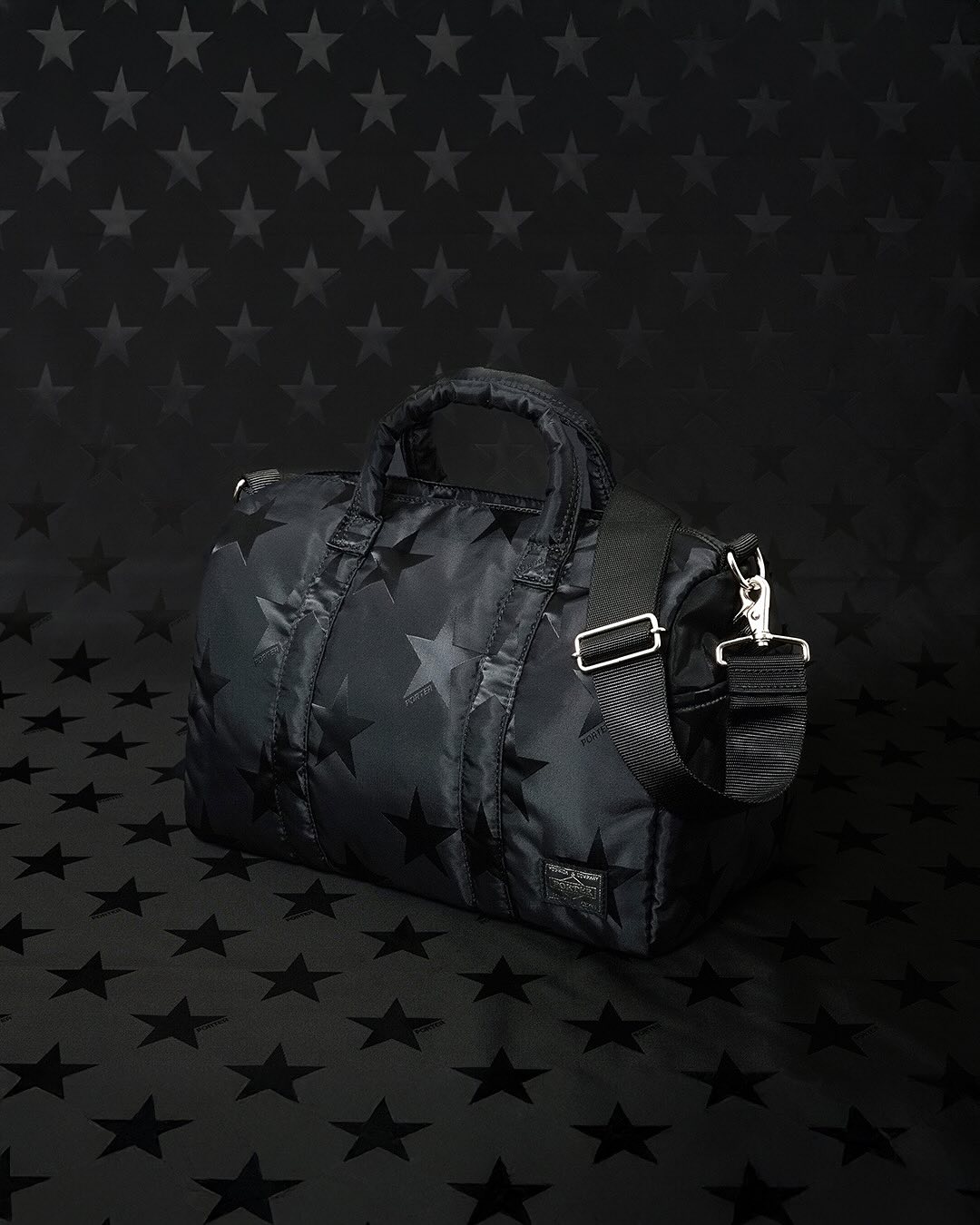美しく上品な星柄が特徴のシリーズ「FLAG」が再入荷しました。 ⁡ 再