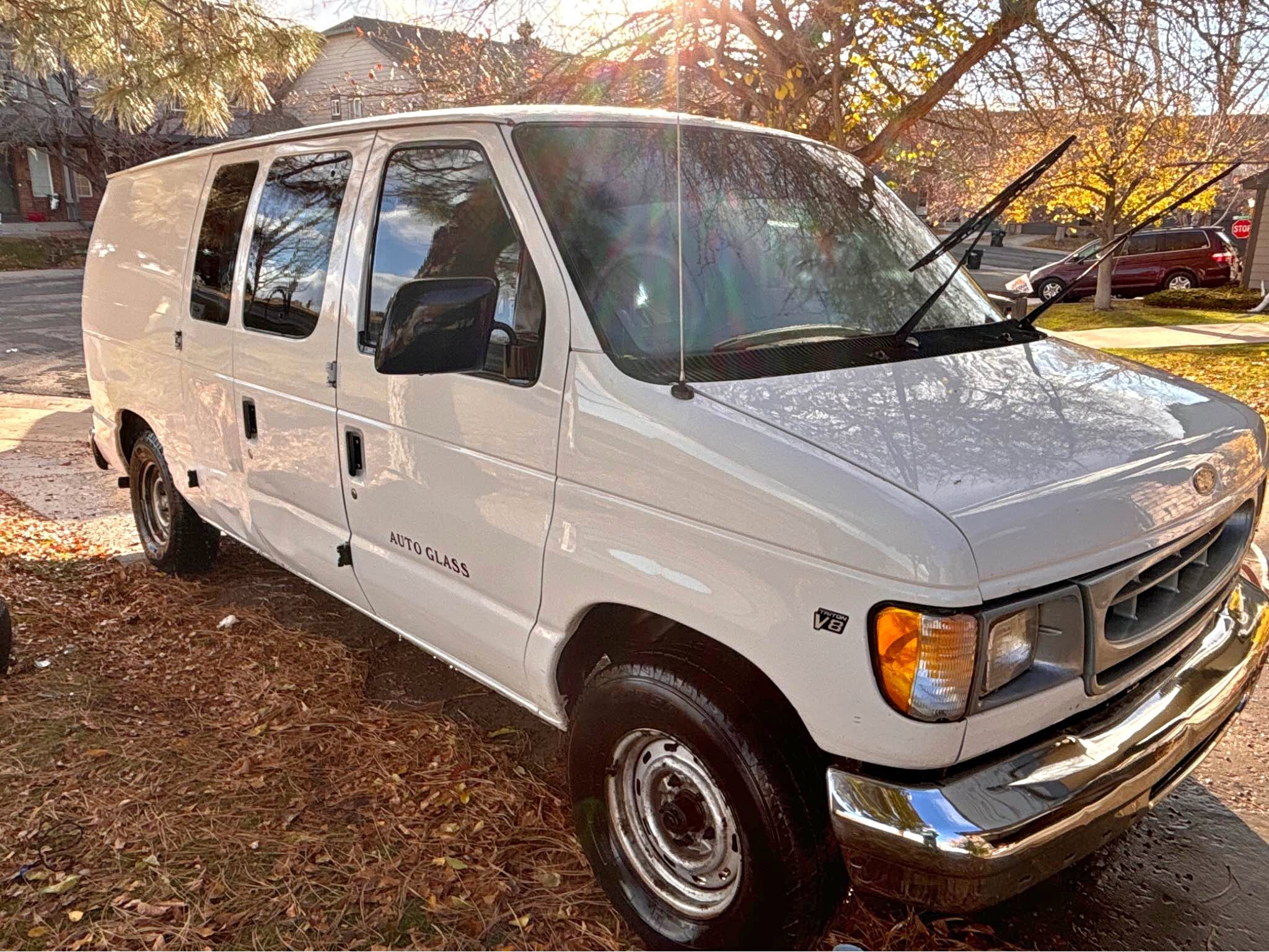 Ford Econoline Van 2000