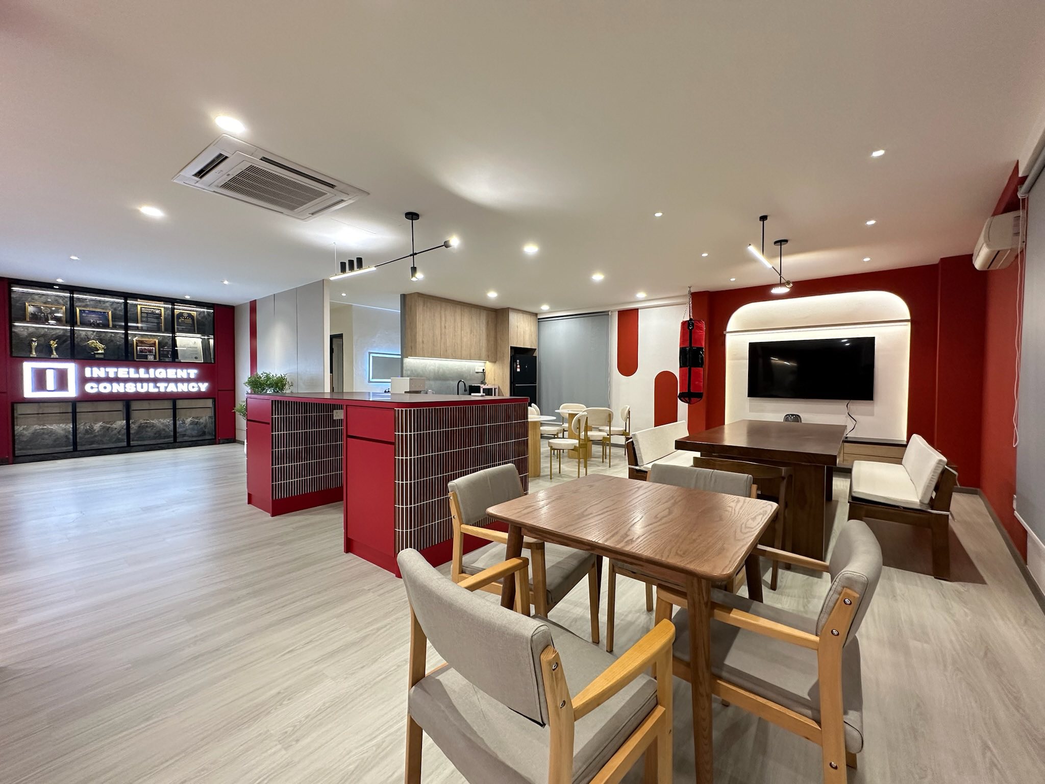M Reno Interior Design