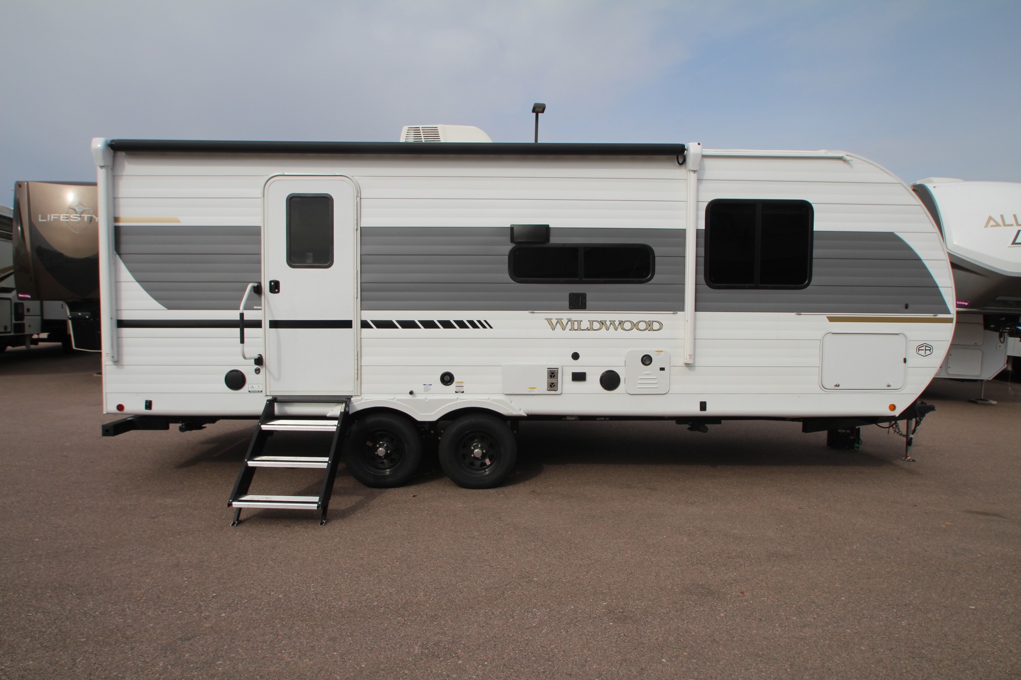 Noteboom RV - 2025 WILDWOOD 22RBS - REAR BATH - $12,170 IN... | Facebook