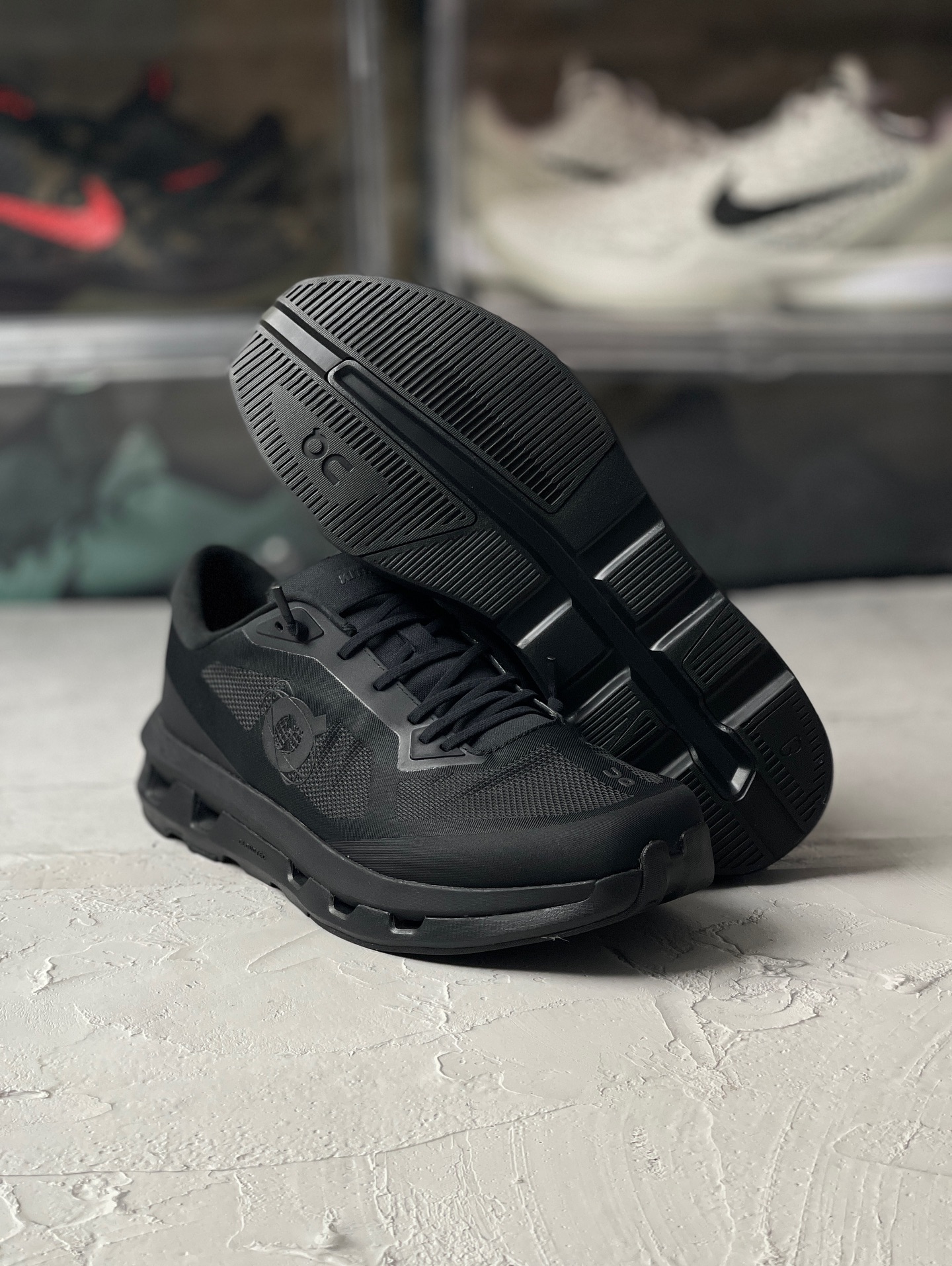 On Cloudzone ❌ Kith All Black Brandnew Size Mens - 10.5,11 