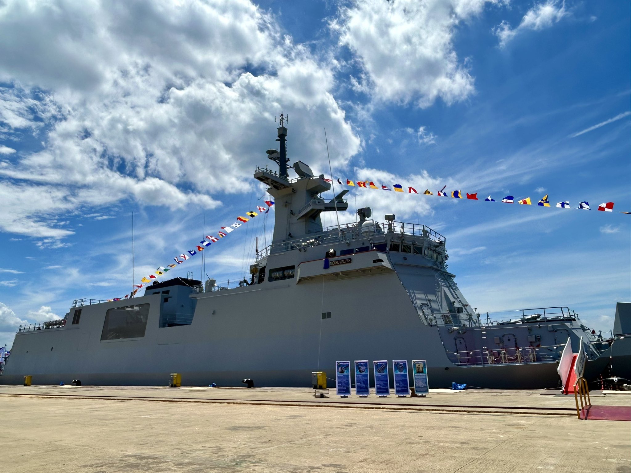 INQUIRER.net - LOOK: The newly commissioned BRP Miguel Malvar (FFG06 ...
