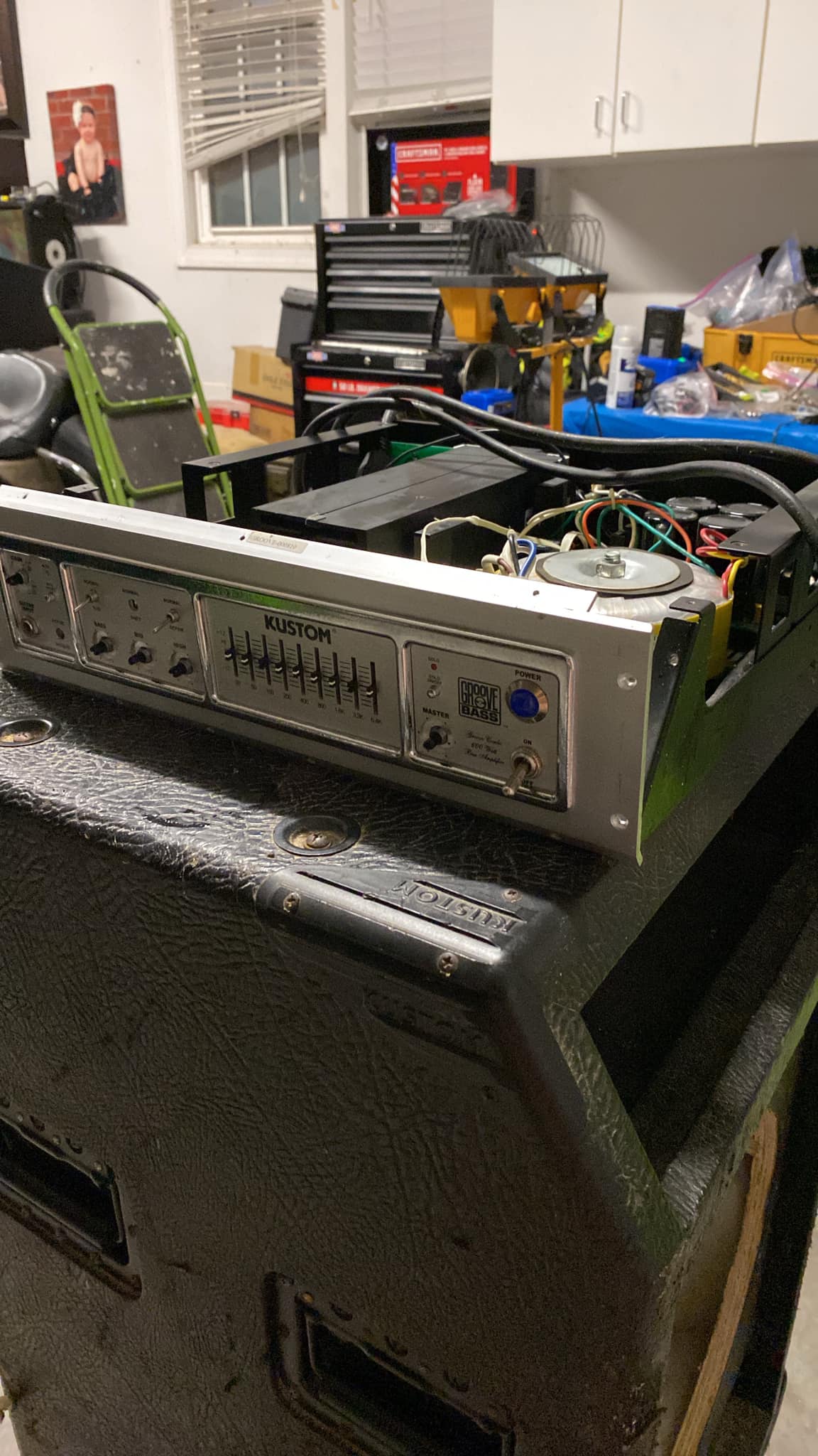 Rehabbing a Kustom Groove Bass 600 115C combo amp