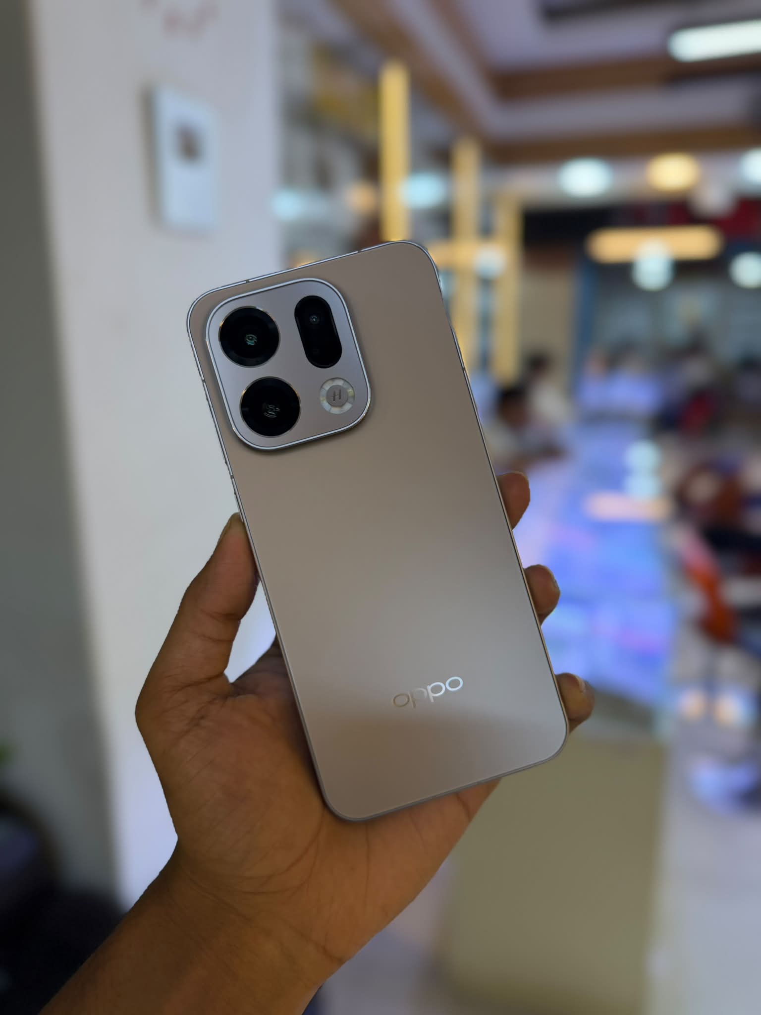 Oppo Find X9 12-256gb Available