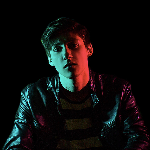 Indie Pop-Ups - This week Riley Flood released his debut EP 