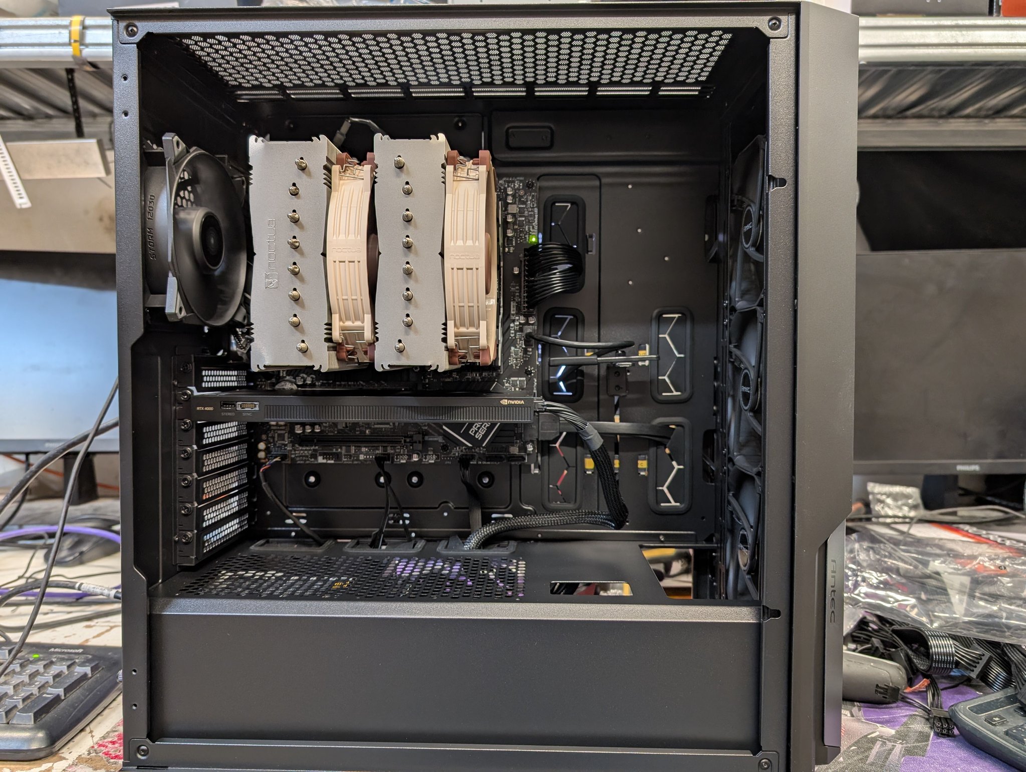 PCモニター