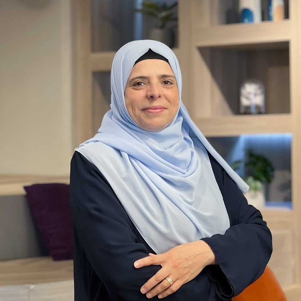 نورا محمود نحاس | Esenler