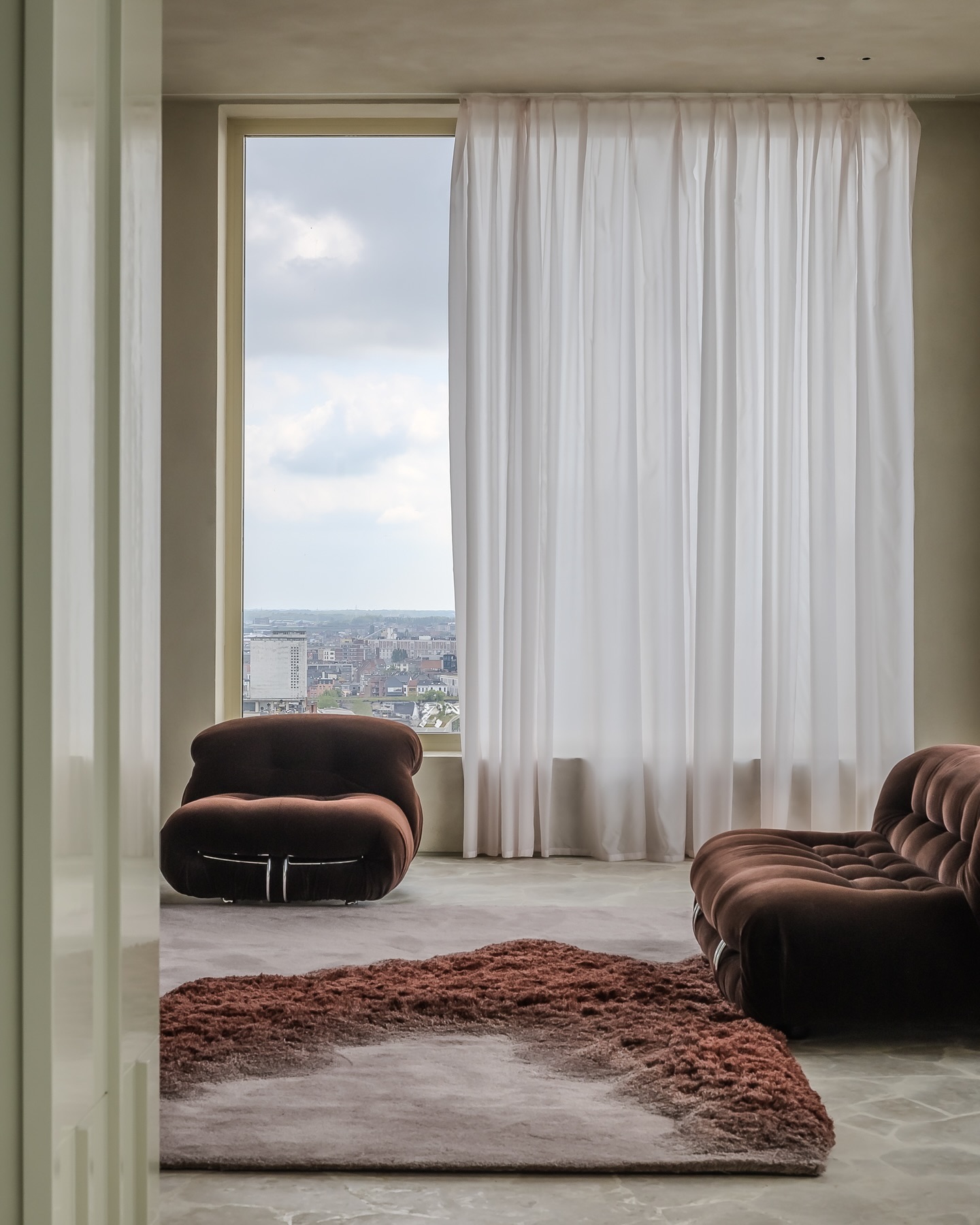 JoV - Our EUGENE rug in 100% linen. Stunning beauty by @rrinterieur 󾮟🏻 ...
