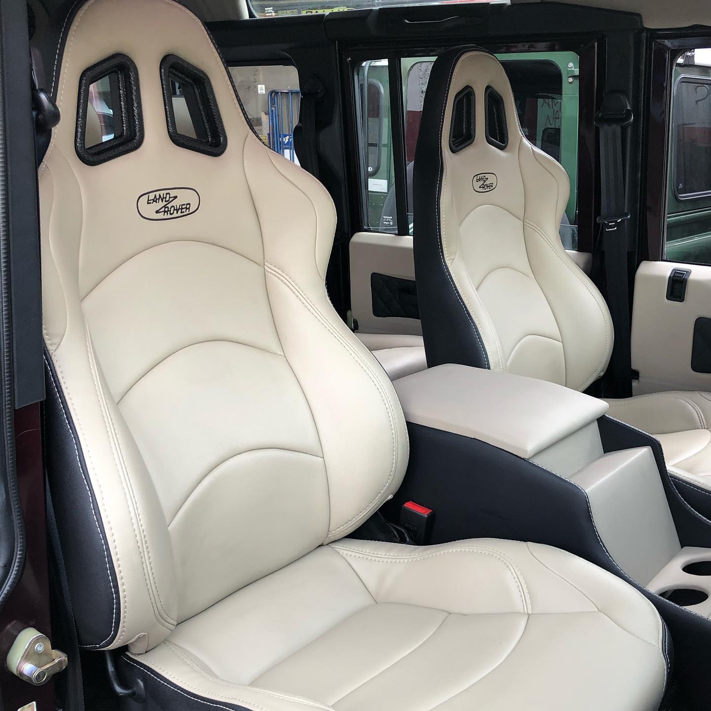 Rallye Design - Projeto interior completo Land Rover...