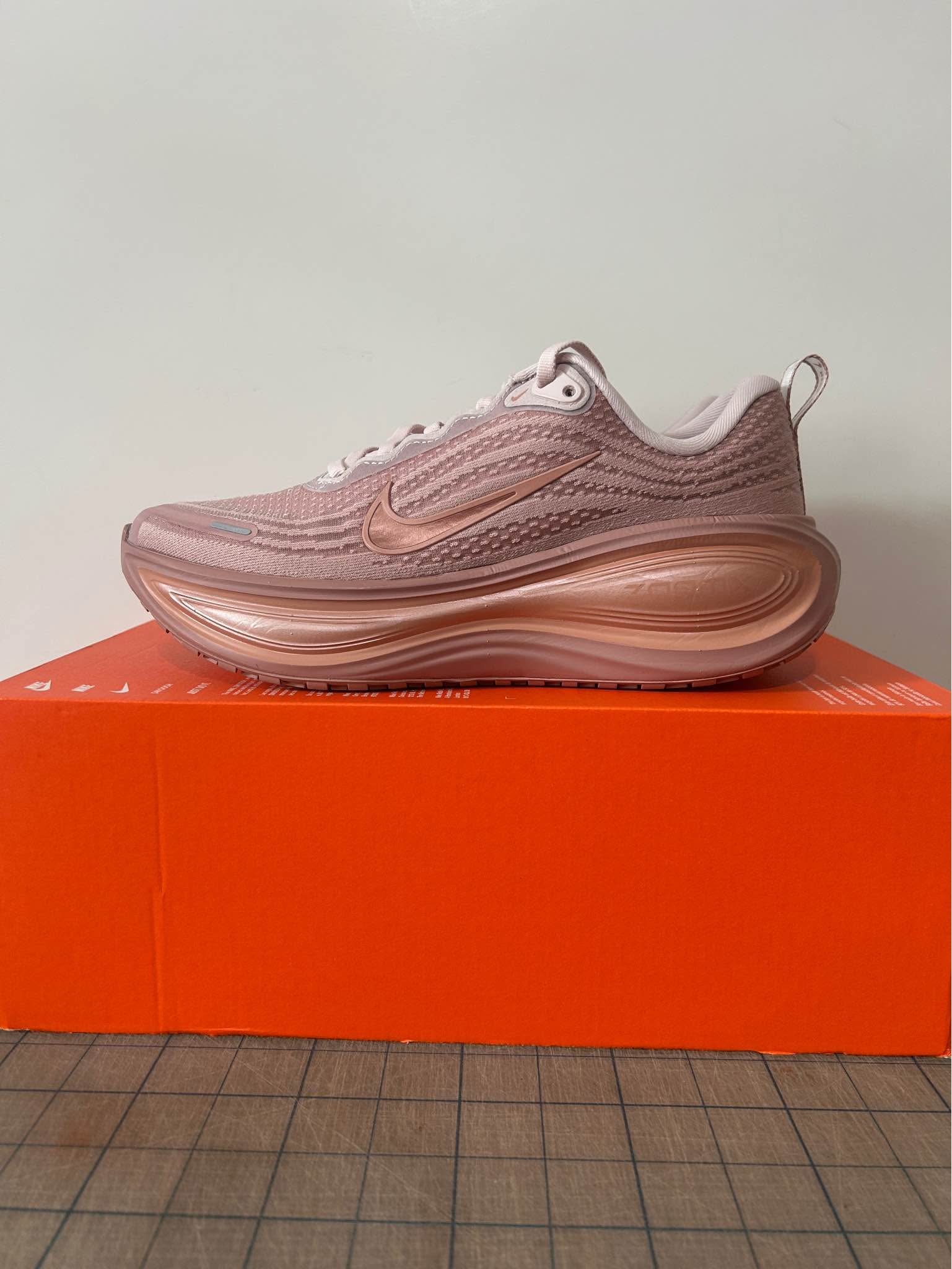 Nike Vomero Plus 