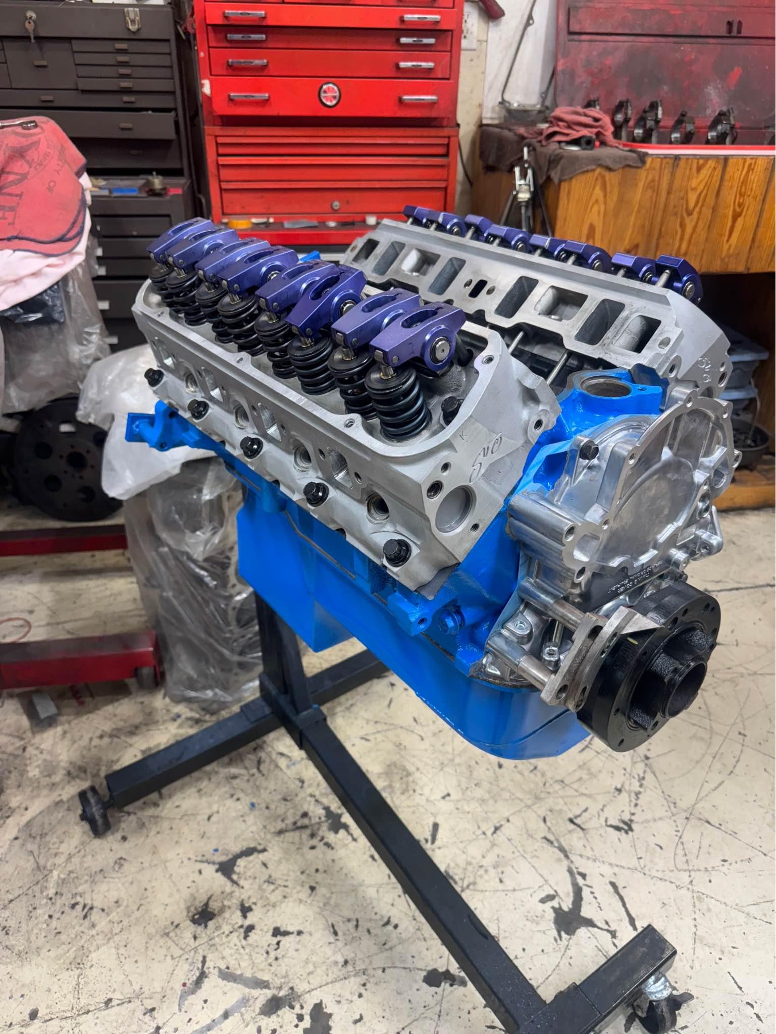 302 Ford with aluminum heads, E 303 cam, 7qt oil pan, 50oz roller ...
