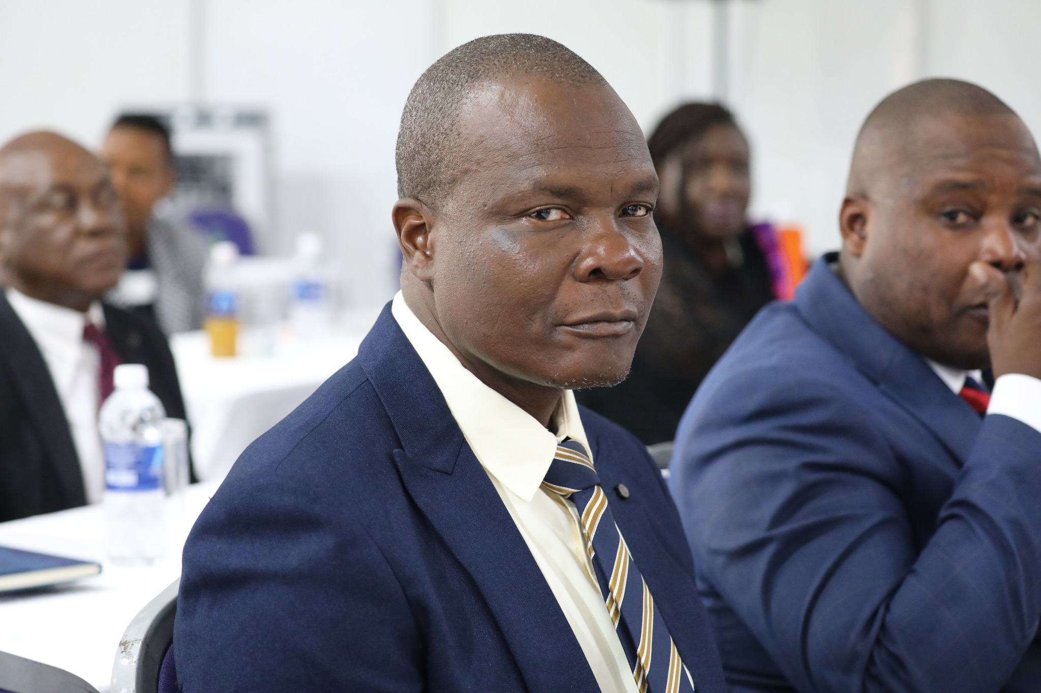 Parliamentof Zimbabwe added a new... - Parliamentof Zimbabwe