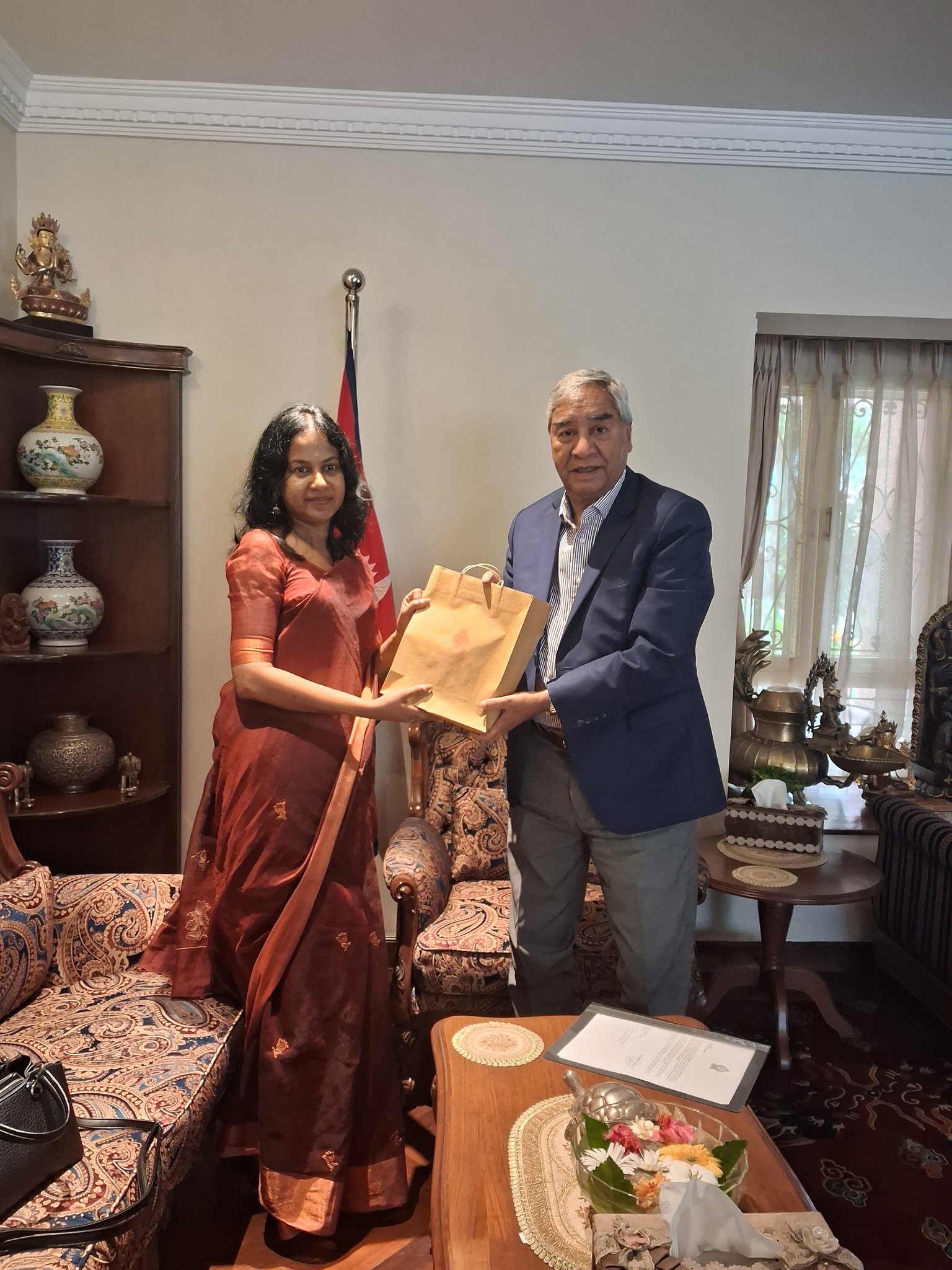 Today, Charge d' affaires a.i. of the Embassy of Sri Lanka in Kathmandu met with the Hon. Mr. Sher Bahadur Deuba, the President of the Nepali Congress party and former Prime Minister