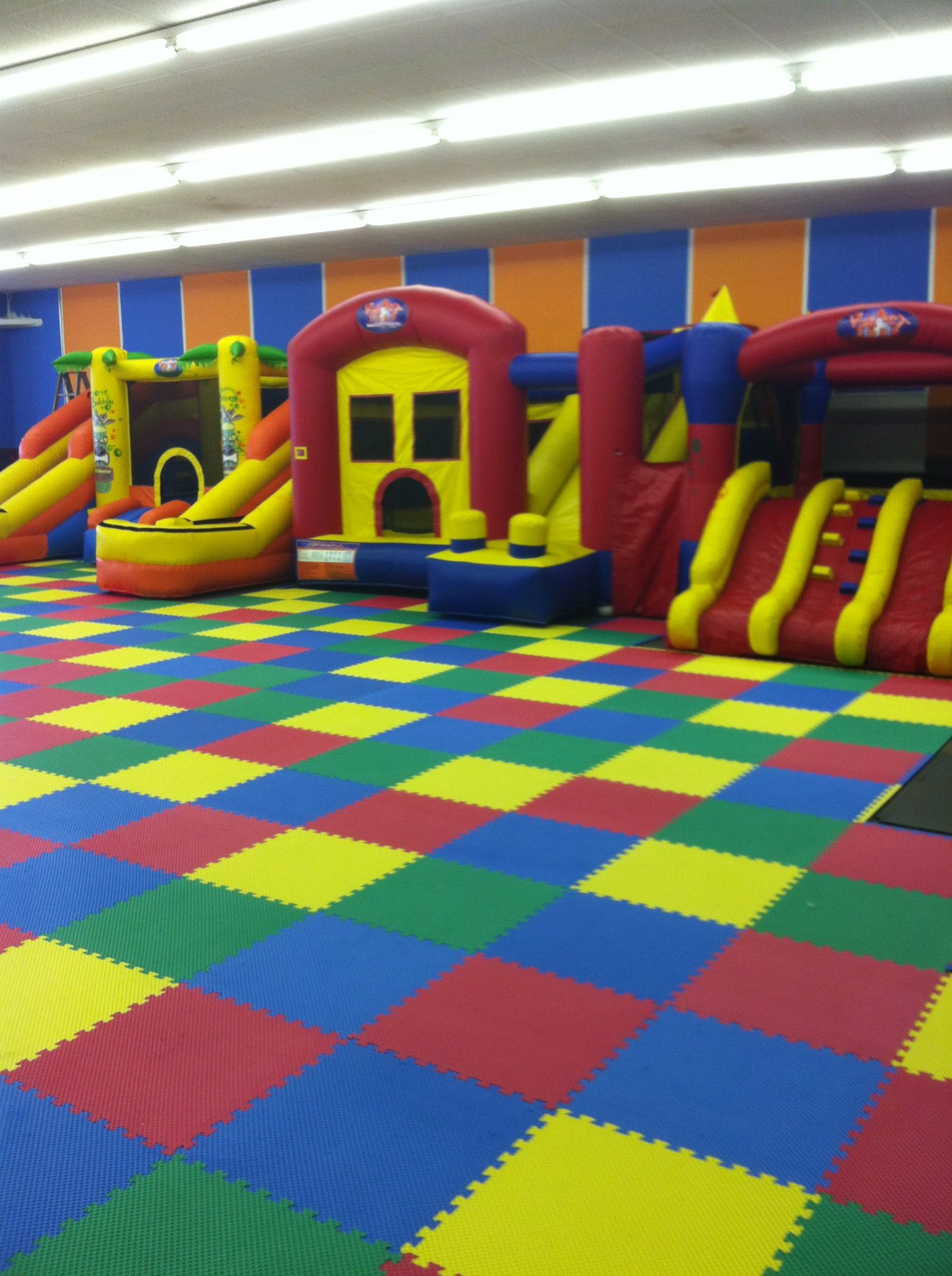 Bubbles Backyard Play Outdoor Rentals | Muskegon MI