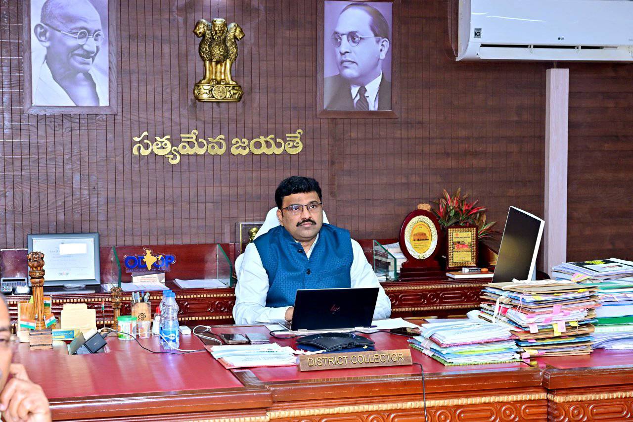 Deputy Director,... - Deputy Director, I & PR dept., Kurnool