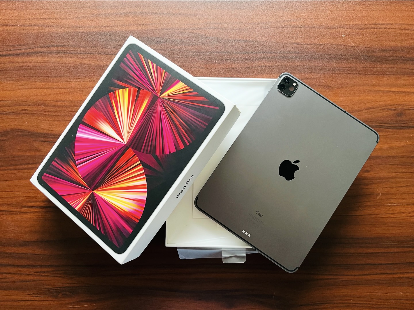 Apple iPad Pro M1 (3rd Generation) • 100% Brand new condition 