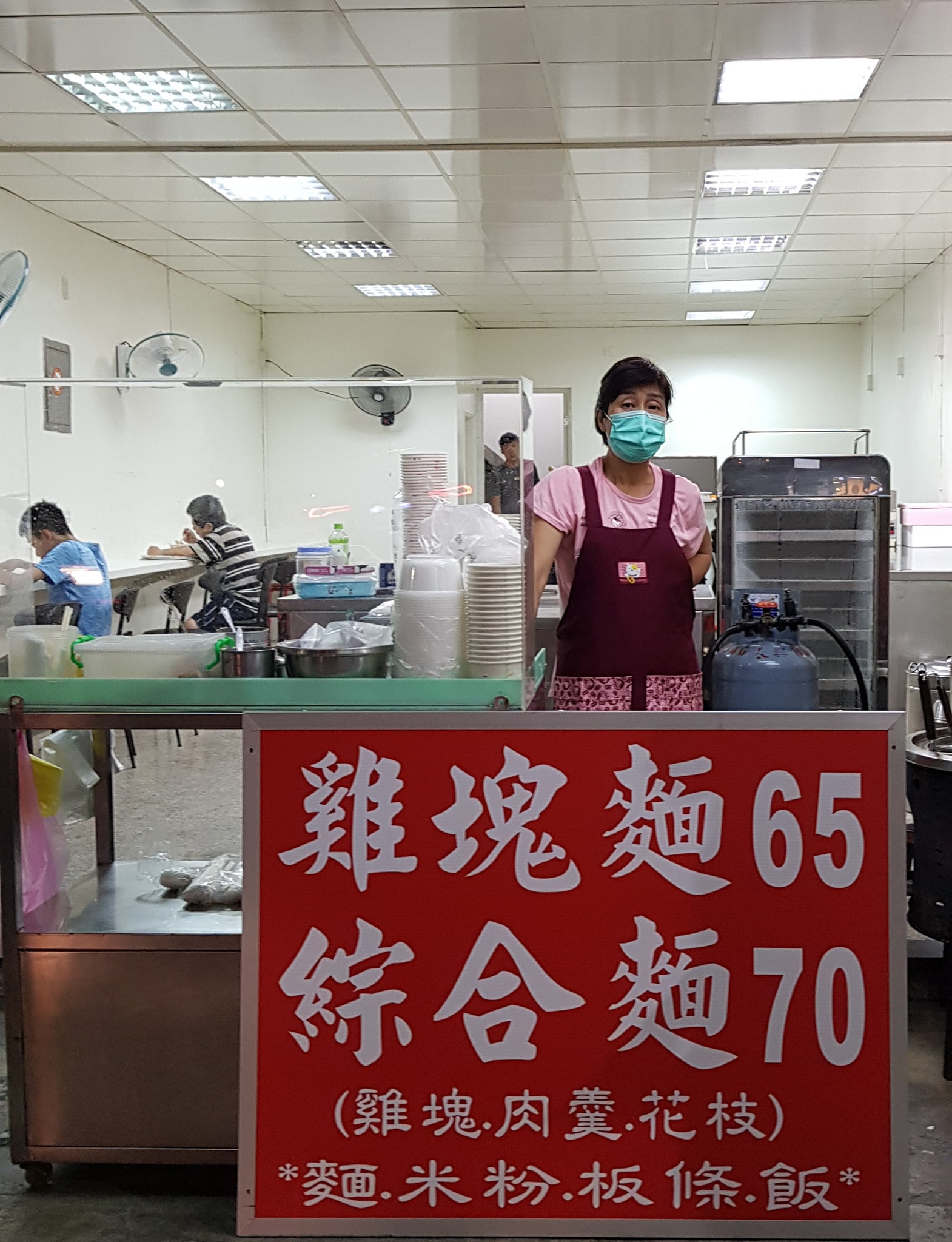 內湖肉包複合式餐飲深澳坑二店 內湖肉包複合式餐飲深澳坑二店109 07 16 開幕於基隆市中正區新豐街361號營業項目 逐漸增加營業項目 包子類 大腸麵線 雞塊麵歡迎您的蒞臨