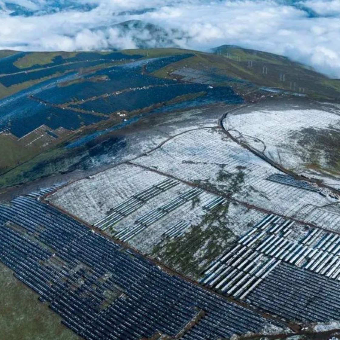 China's Massive Hydro-Solar Plant... - Hashem Al-Ghaili | Facebook