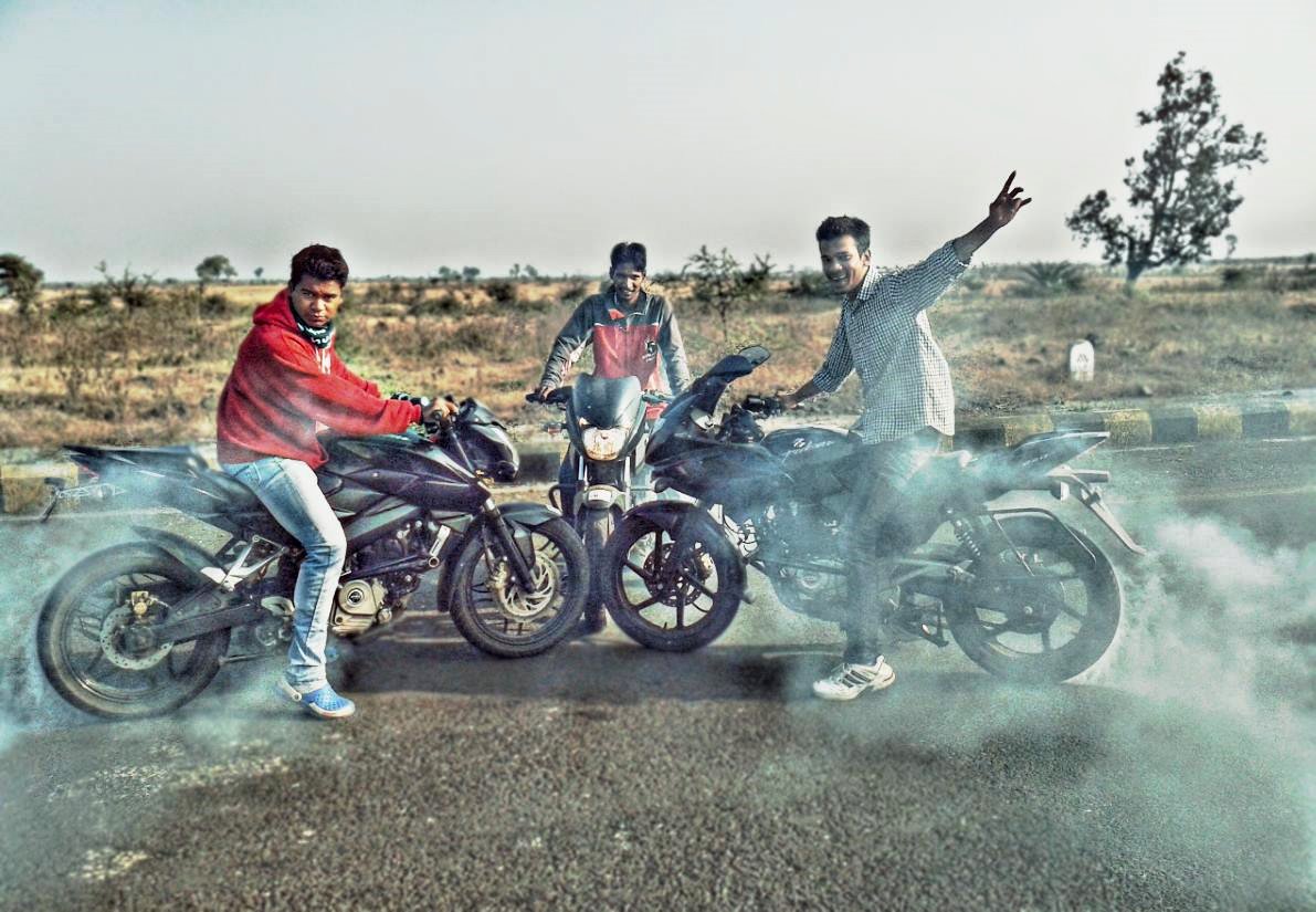 Ravi Stunt Rider (Official)