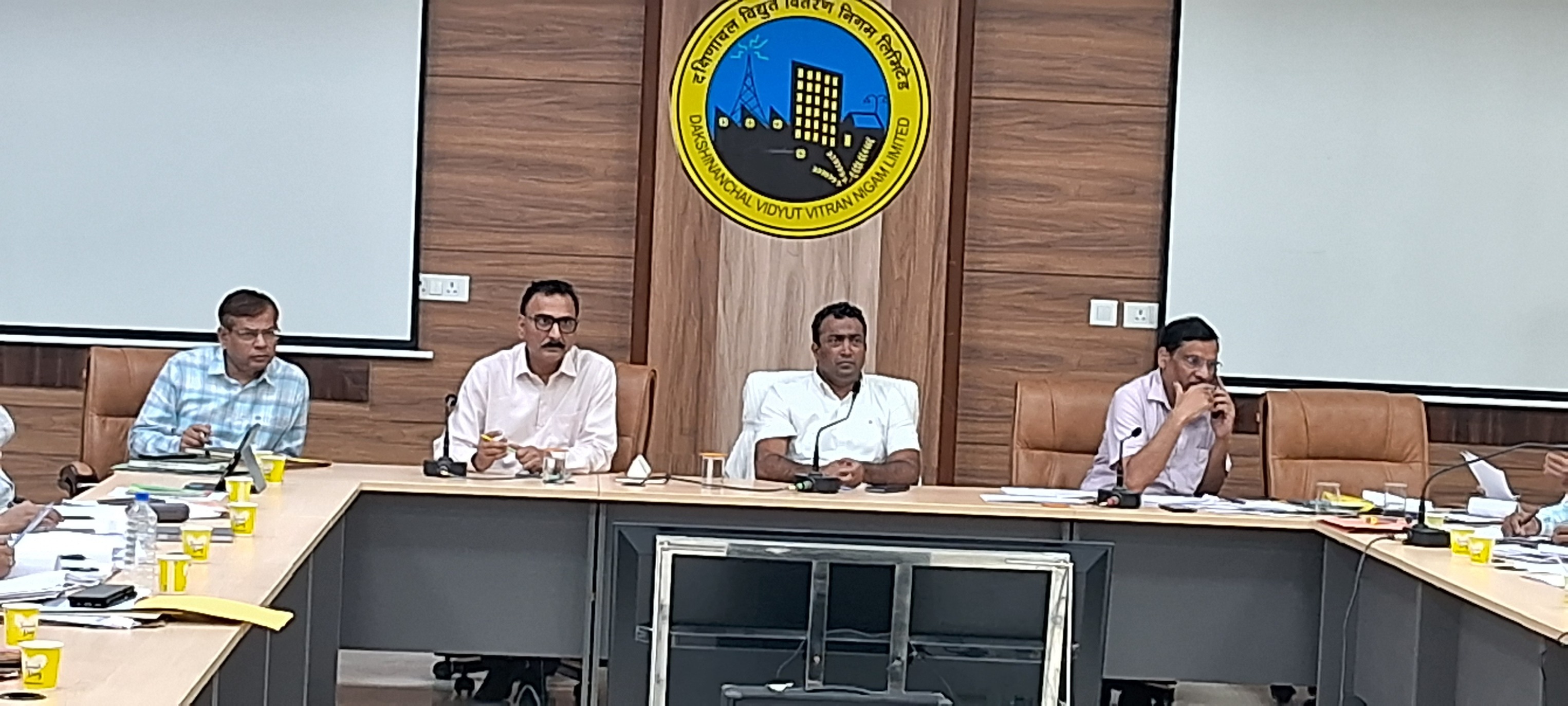 Dakshinanchal Vidyut Vitran Nigam Limited | Agra
