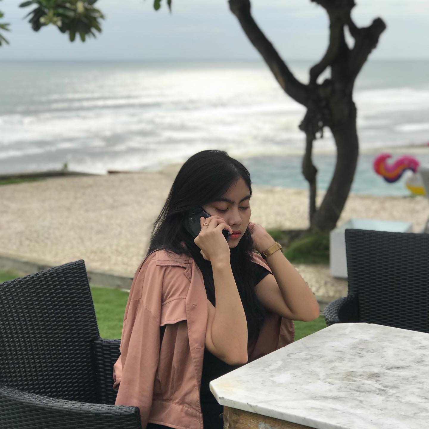 angribet_a_good_listener