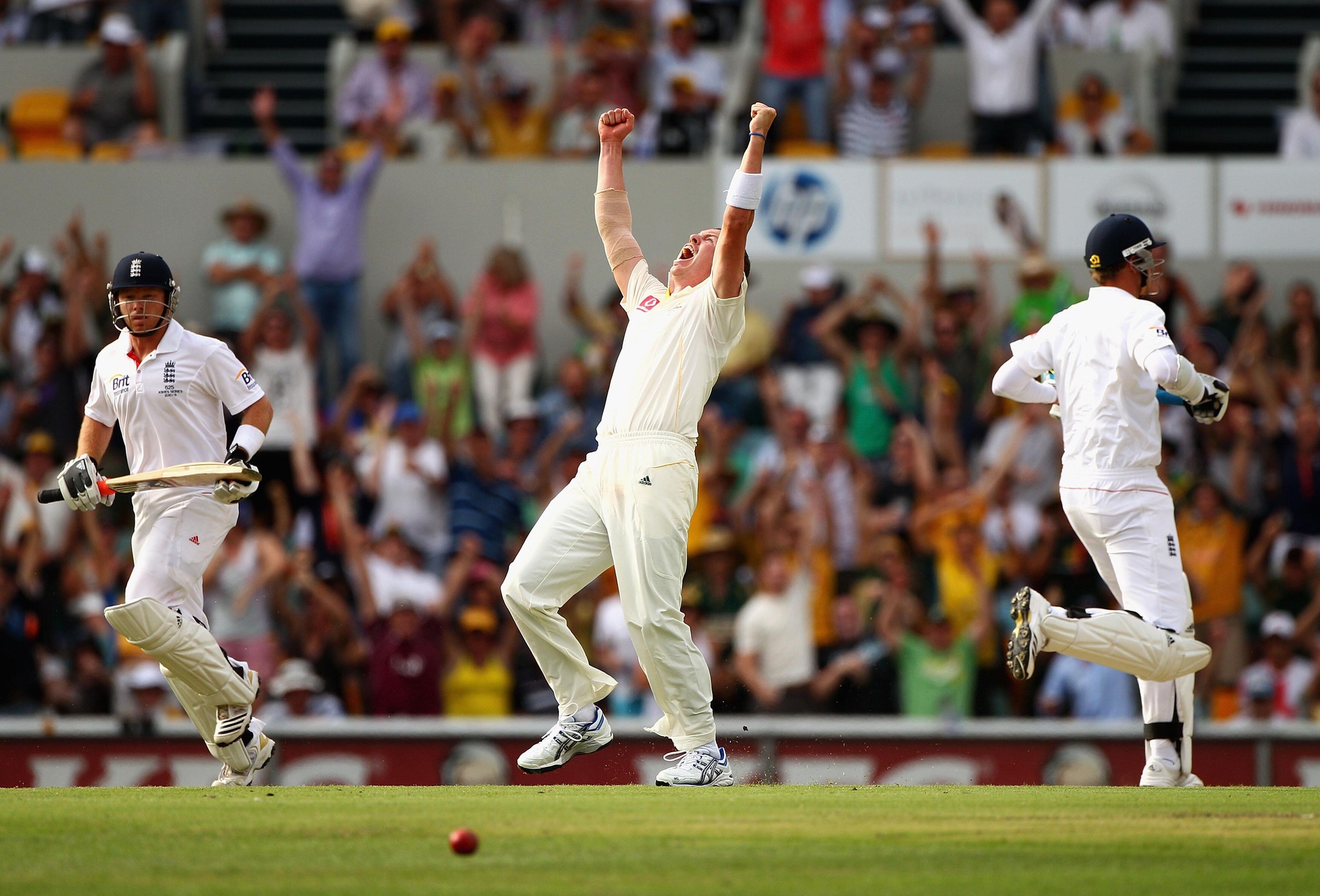 Aussie - Pictures that you can hear ... Happy Birthday to former Test ...