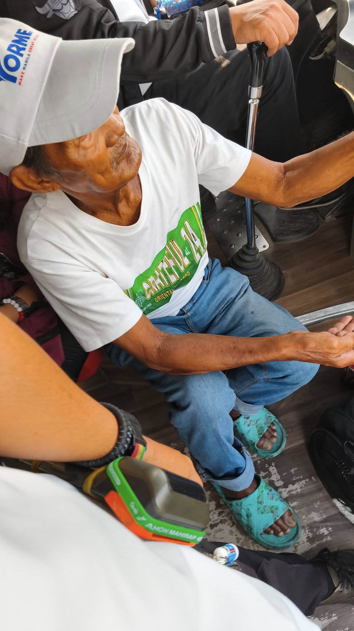Bisaya - Sa baba palang ng bus, nakiusap na si Tatay kung puwedeng ...