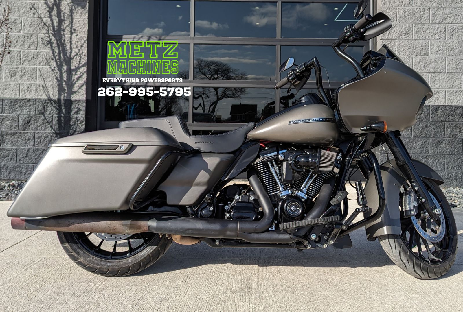 【にん】 🚨NEW INVENTORY🚨 🎅2019 Harley-Davidson Road Glide Special